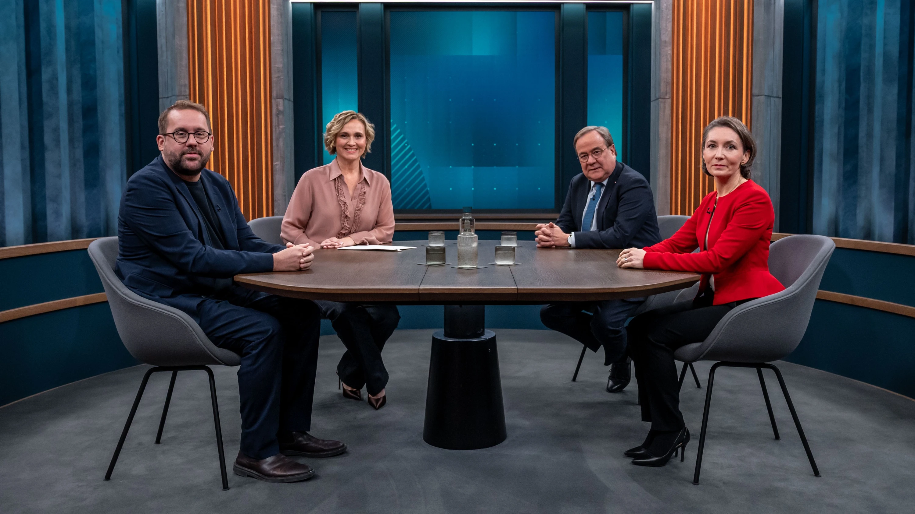 TV-Kritik: Caren Miosga: Ein bisschen Frieden?