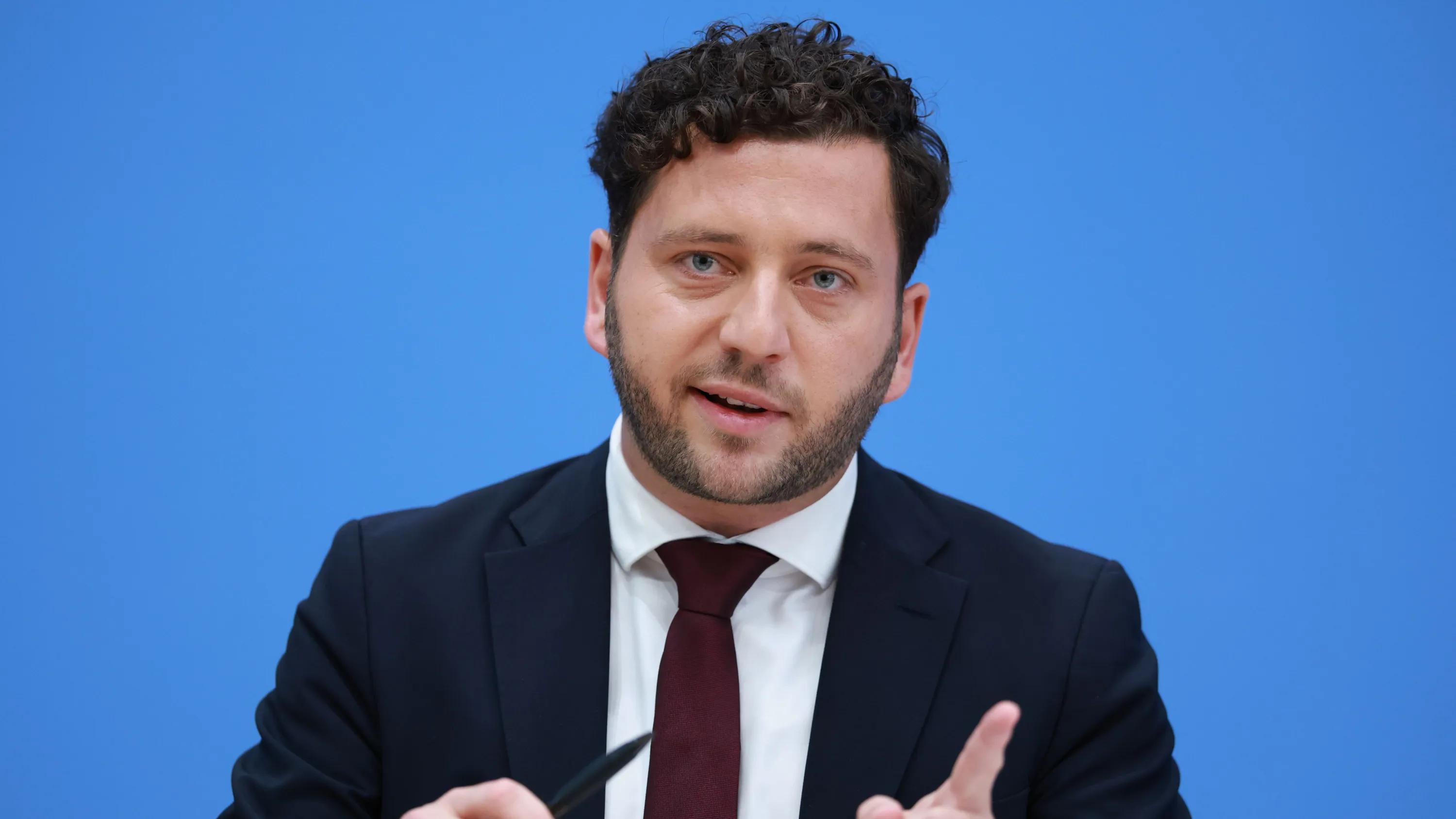 Deutschland Liveblog: Banaszak weist Gleichsetzung von AfD und Linkspartei zurück