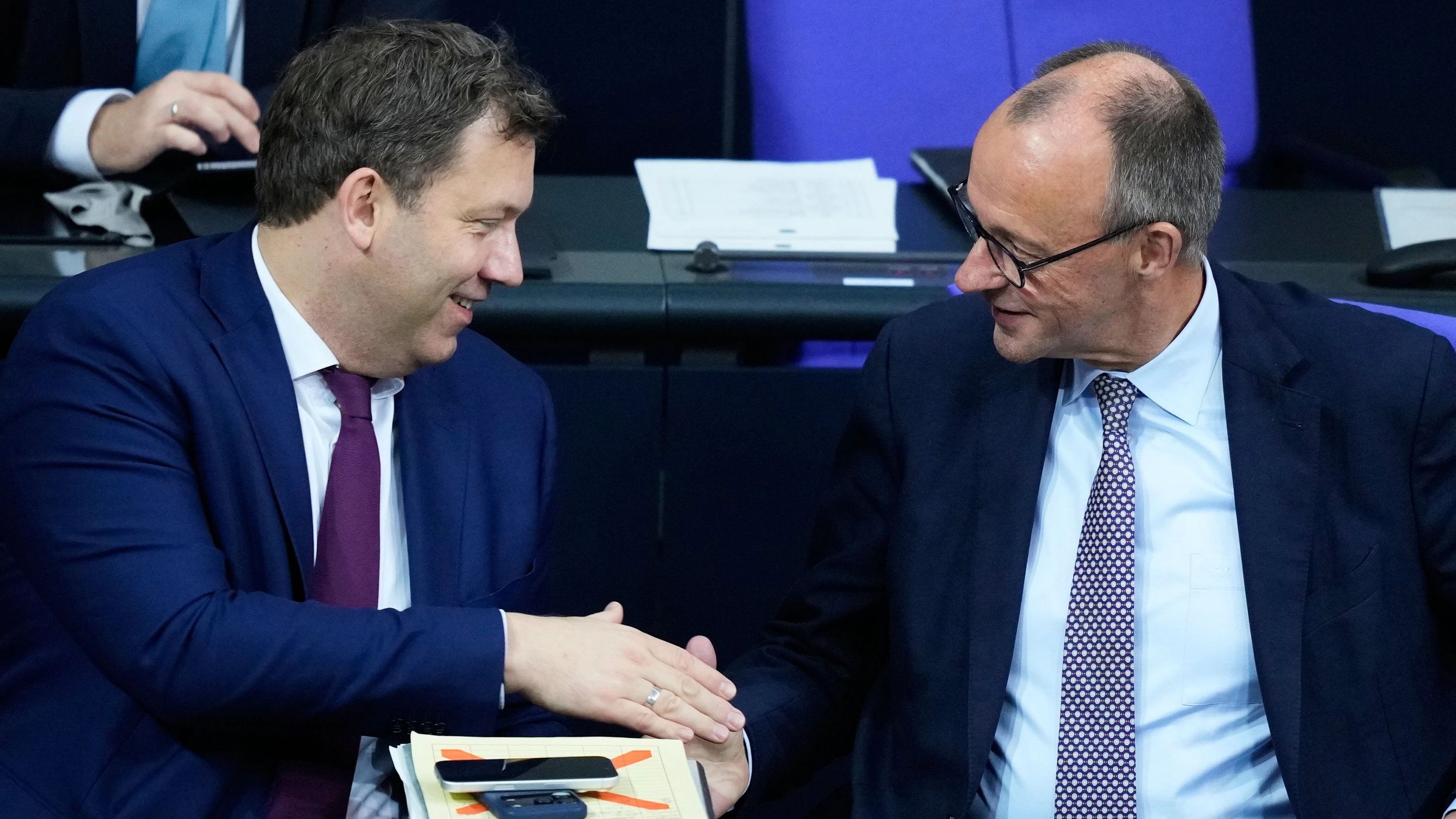 Liveblog Bundespolitik: Bundestag beschließt Rentenpaket: Schwarz-Rot erreicht Mehrheit