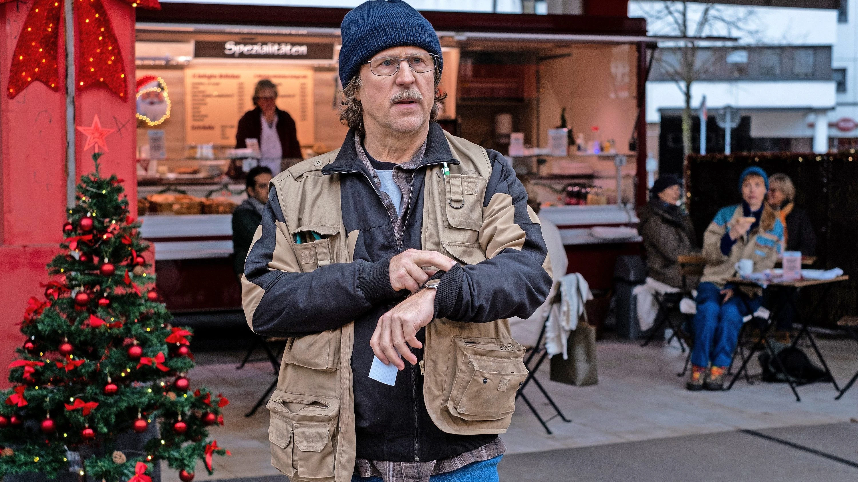 Bjarne Mädel als „Prange“: Er ist Nachbar mit Leib und Seele Bjarne Mädel als „Prange“: Er ist Nachbar mit Leib und Seele