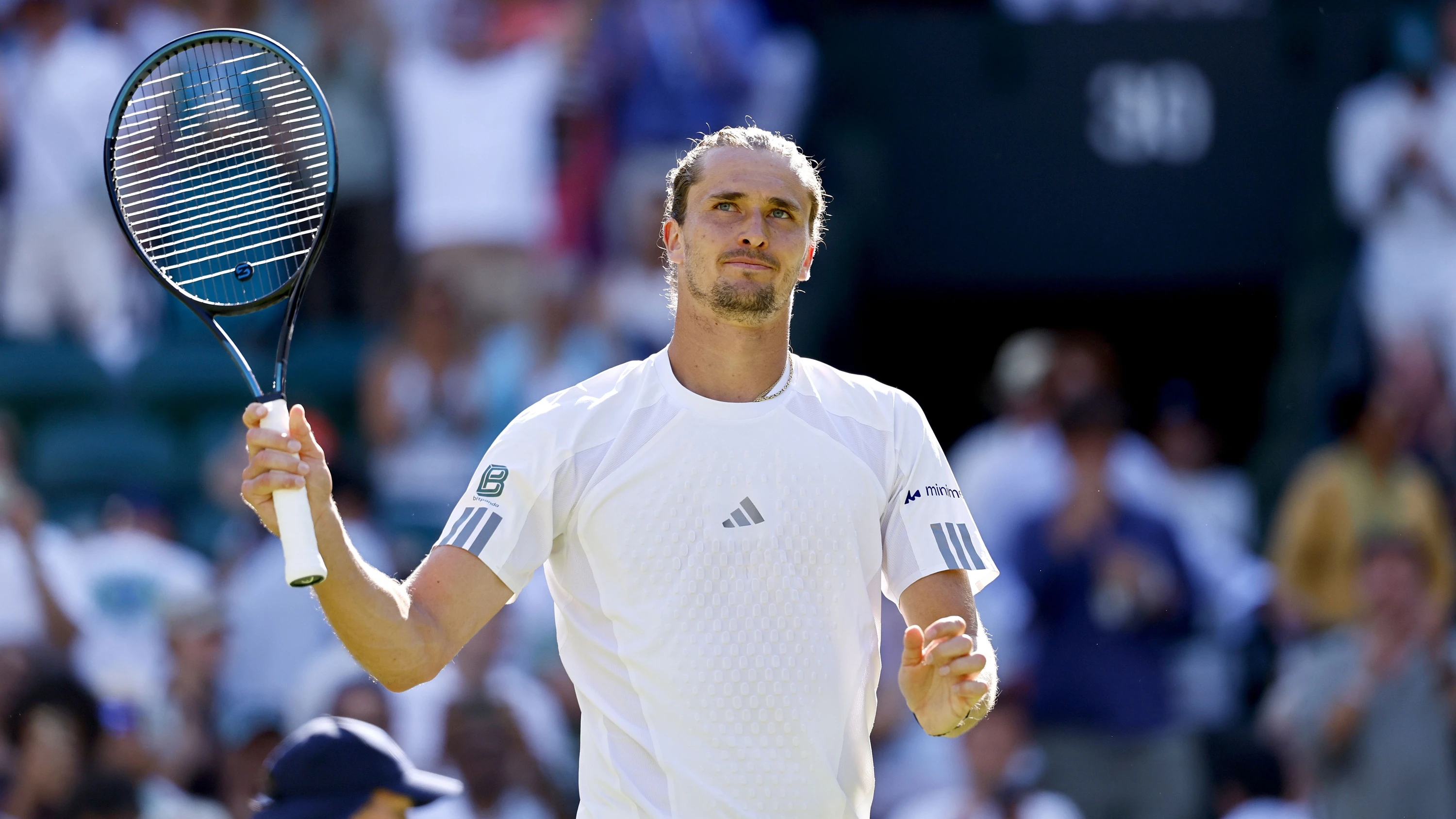 Zweite Runde in Wimbledon: Zverev überzeugend weiter – Struff gewinnt nach fünf Sätzen Zweite Runde in Wimbledon: Zverev überzeugend weiter – Struff gewinnt nach fünf Sätzen