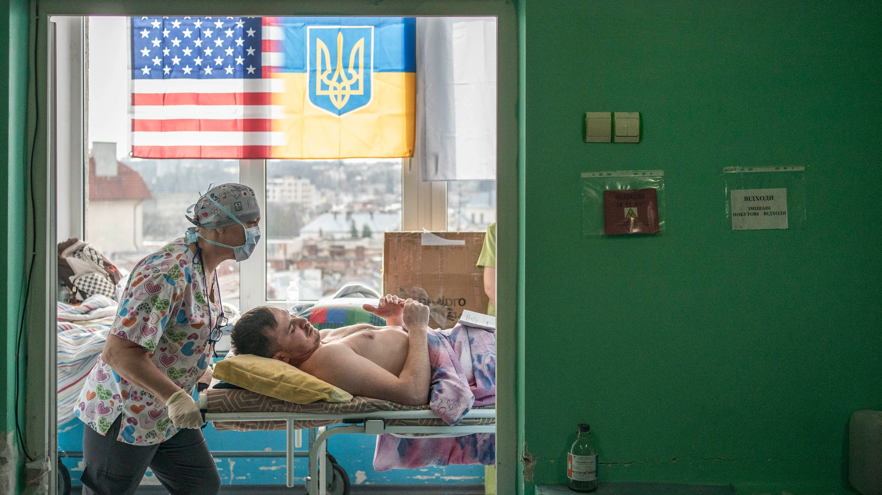 Krieg in der Ukraine: Wie Verwundete ihre Gesichter zurückbekommen