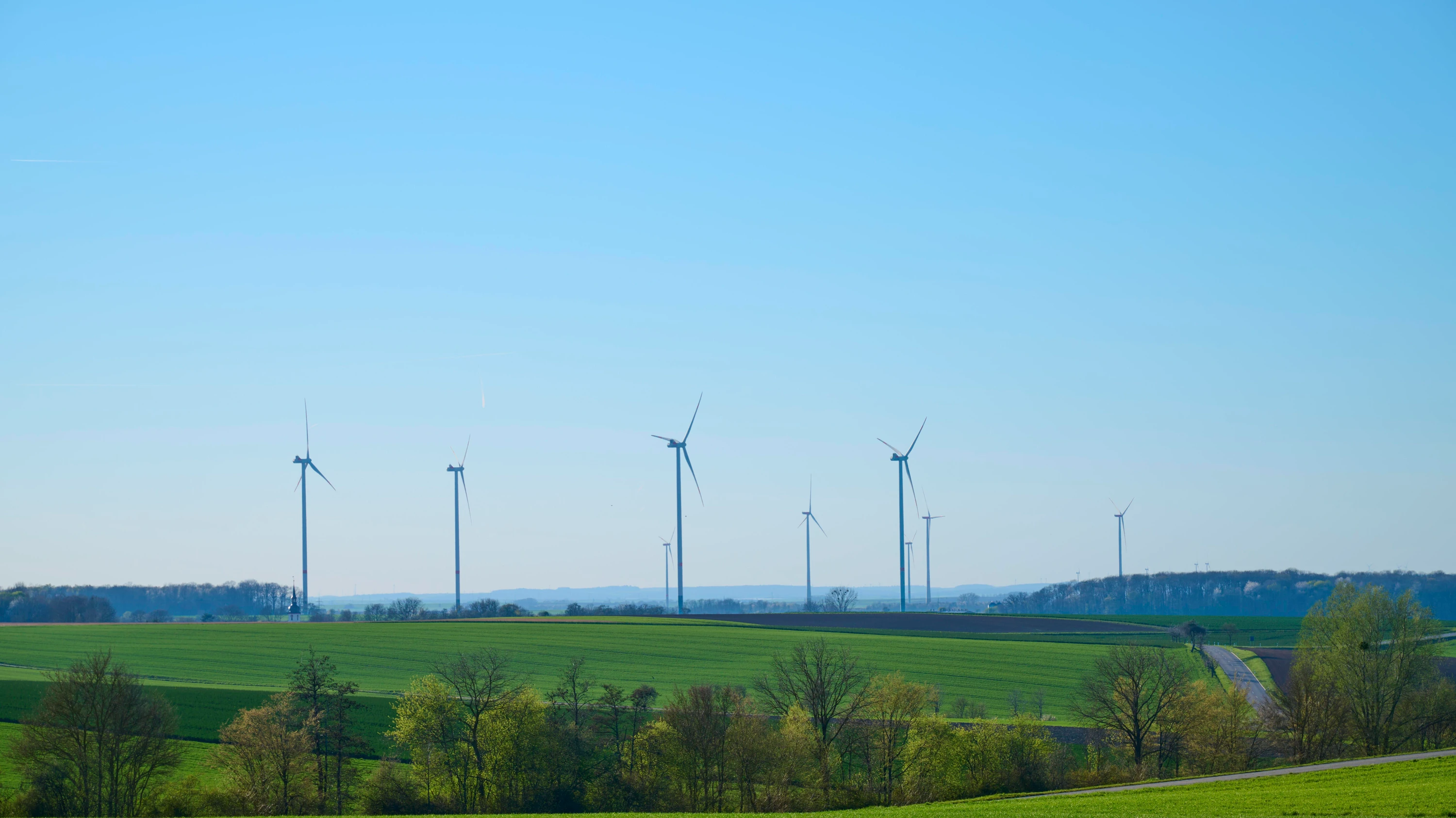 E-Autos und Wärmepumpen: Klimaschutz geht wie von selbst E-Autos und Wärmepumpen: Klimaschutz geht wie von selbst