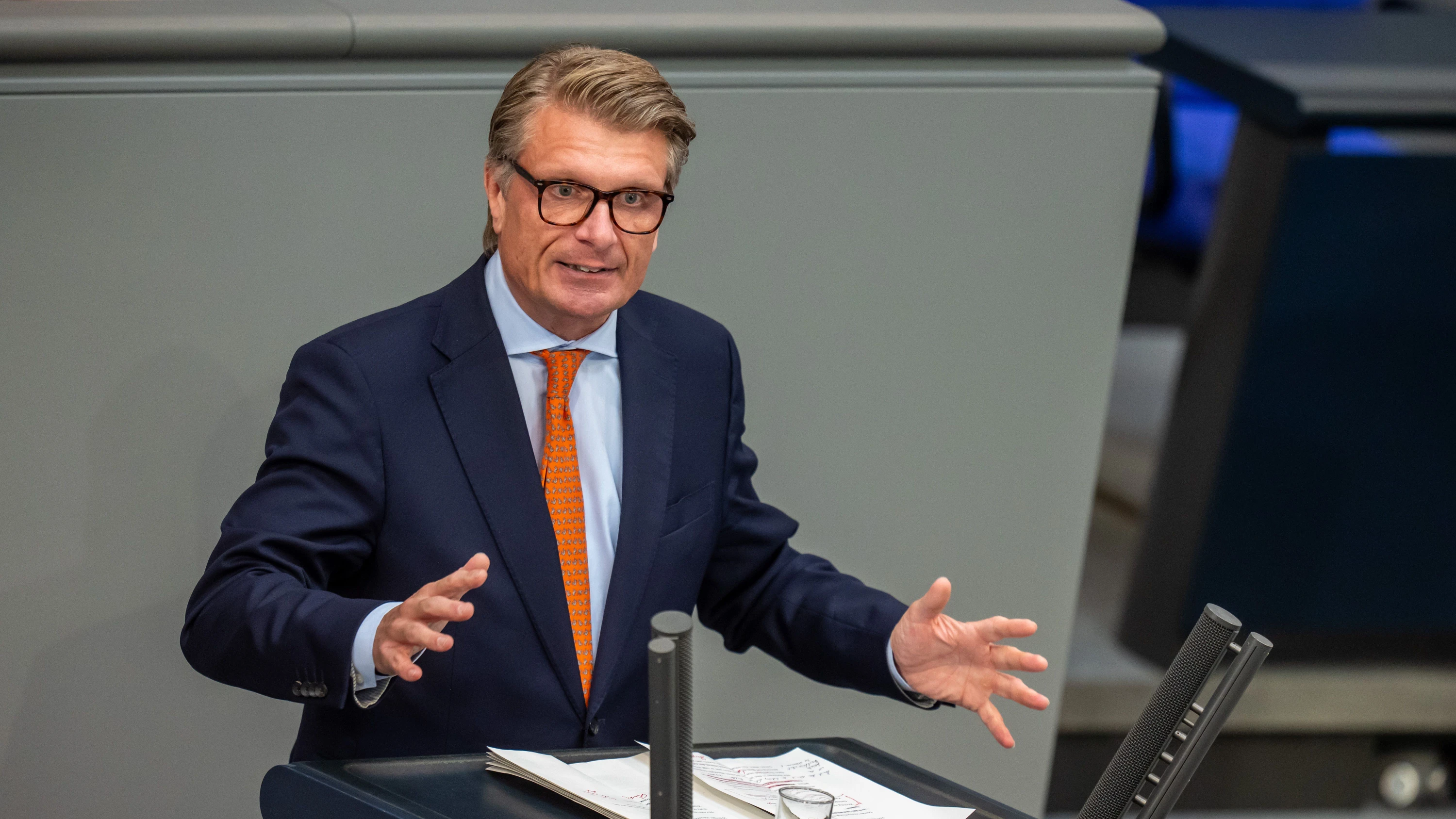 Deutschland-Liveblog: Polizei stellt Führerschein von CDU-Politiker Bareiß sicher