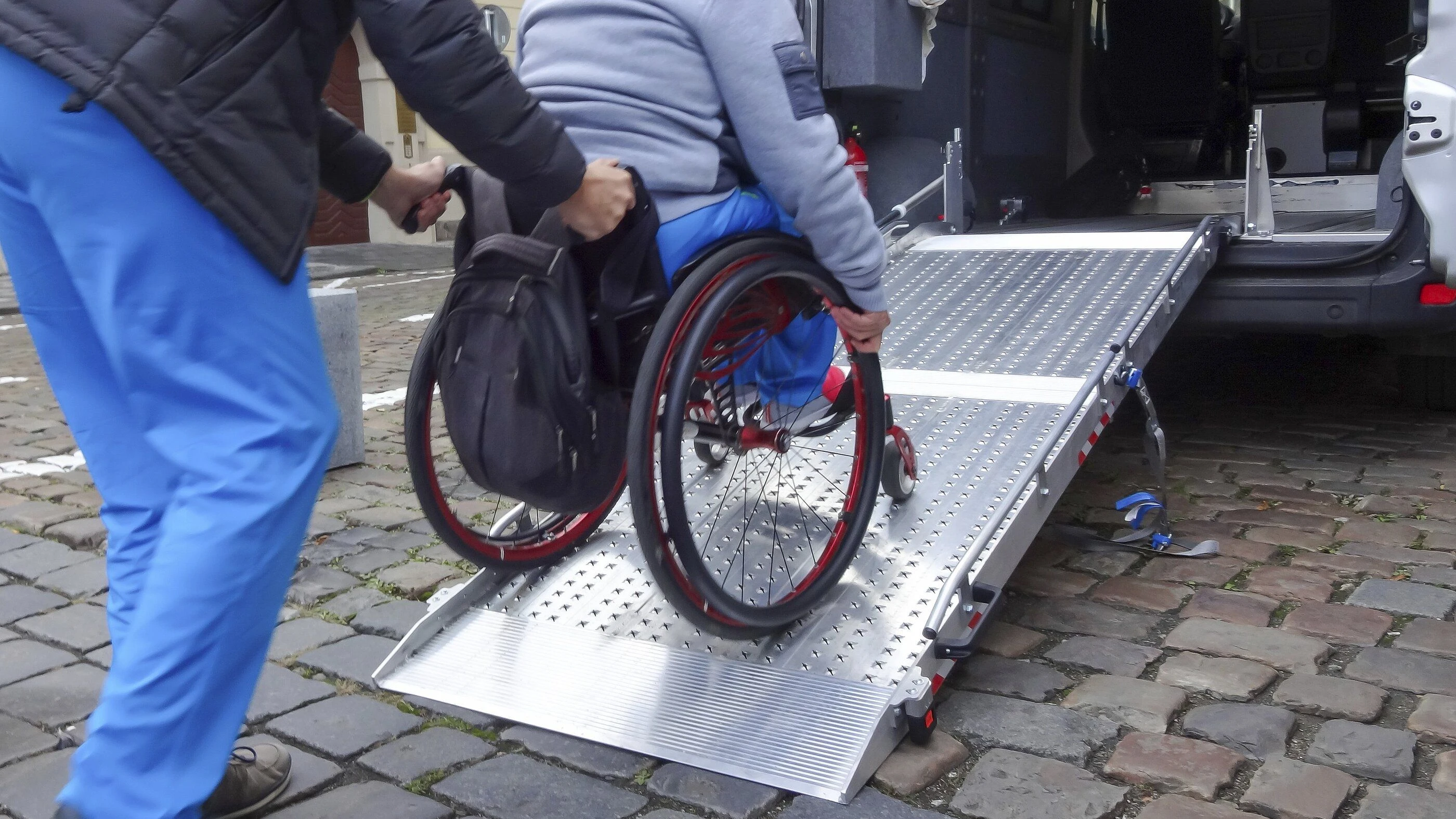 Folgen des Irankriegs: Hohe Spritkosten gefährden Transporte von Kranken Folgen des Irankriegs: Hohe Spritkosten gefährden Transporte von Kranken