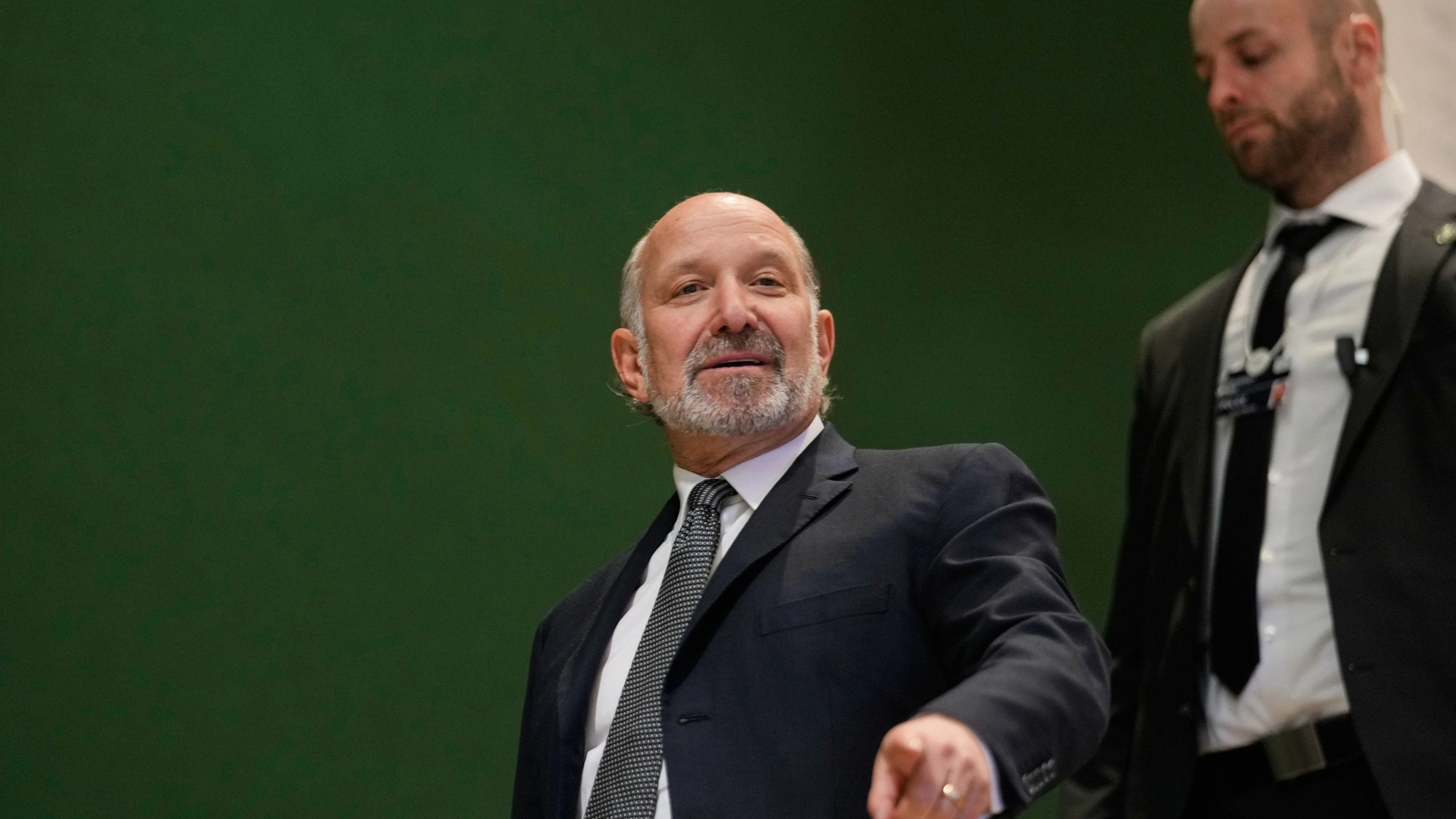 Davos: Pfiffe für Lutnick – Lagarde geht Davos: Pfiffe für Lutnick – Lagarde geht