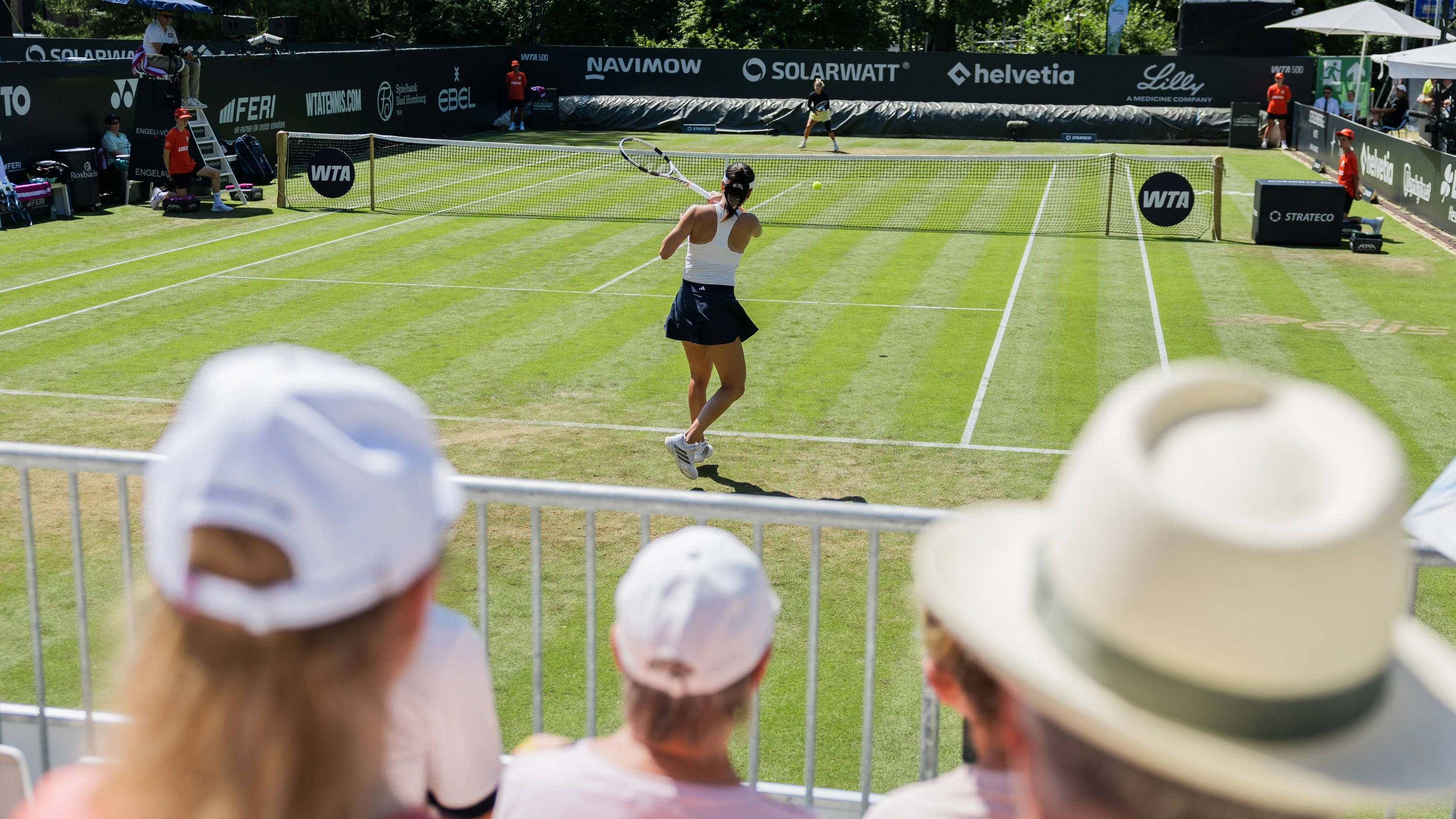 In der Hitze der Bad Homburg Open geht es nicht ohne Kopfbedeckung. - Janek Stempel