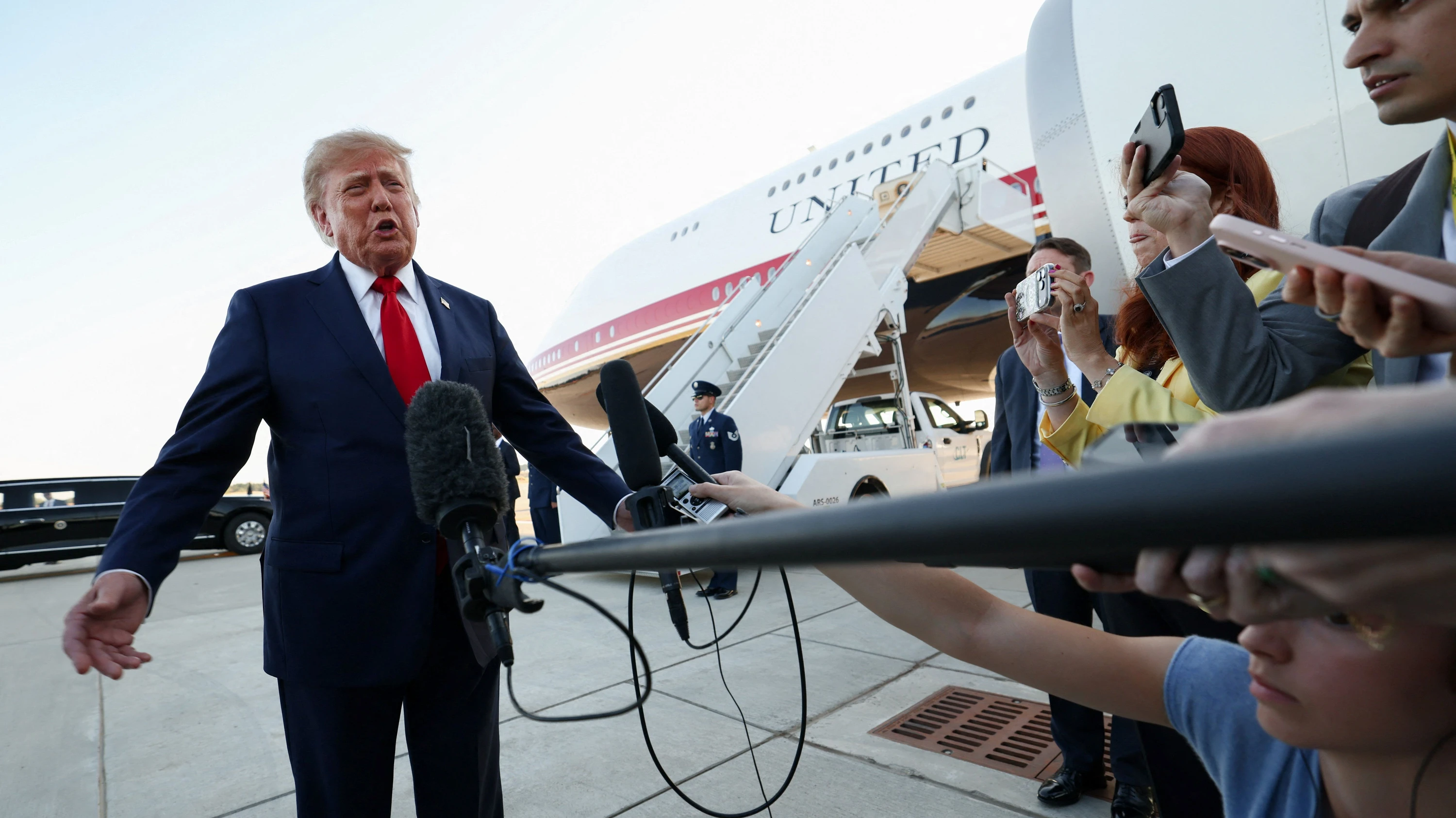 „assoziierte Mitgliedschaft“: Trump kritisiert EU-Kanada-Pläne
