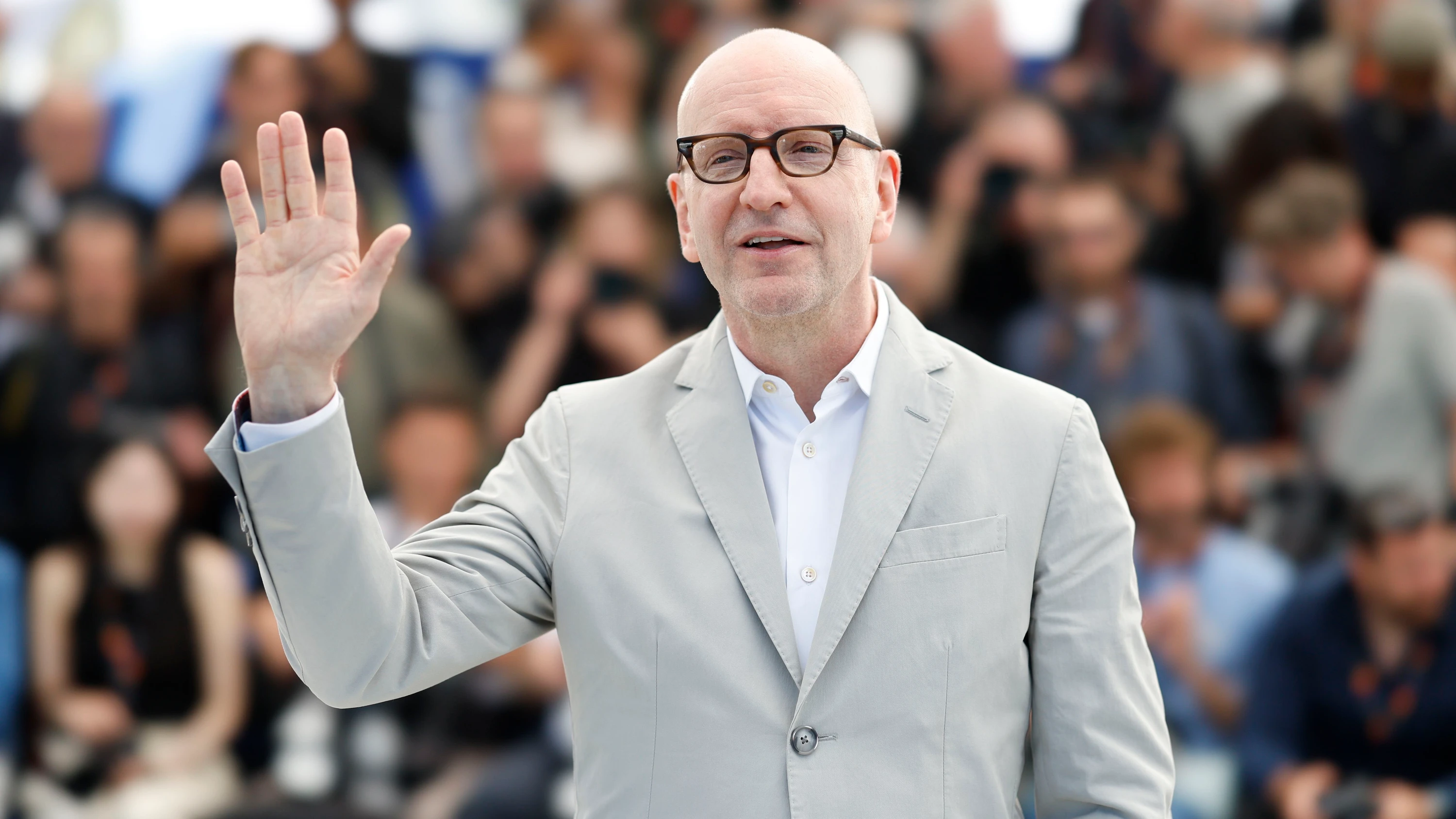 Schon mehrmals verzögert: Reeves unterbricht Dreharbeiten zu „The Batman 2“, Soderbergh springt ein