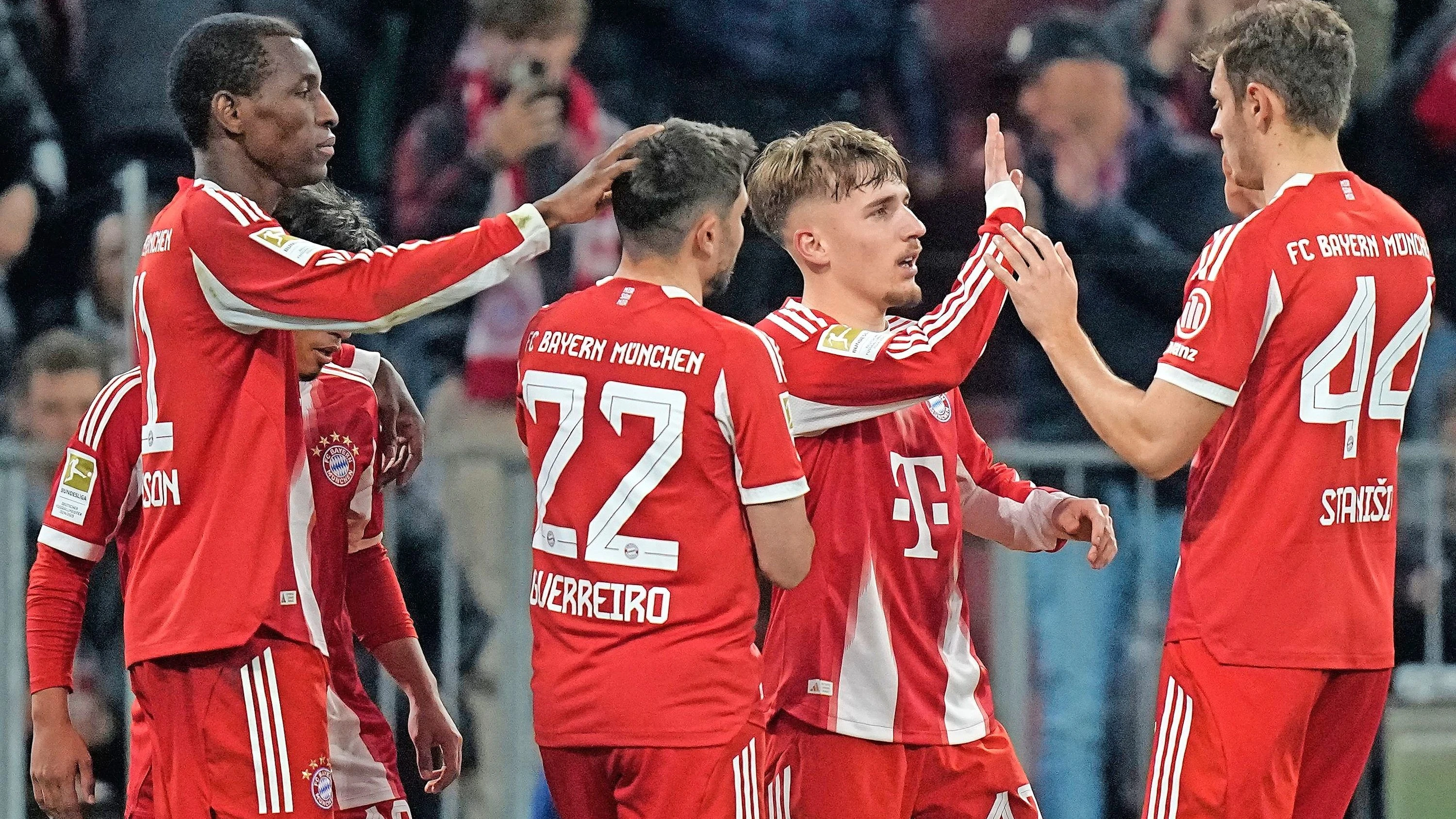 Stabiler, Breiter, variabler: Die neue Unberechenbarkeit des FC Bayern Stabiler, Breiter, variabler: Die neue Unberechenbarkeit des FC Bayern
