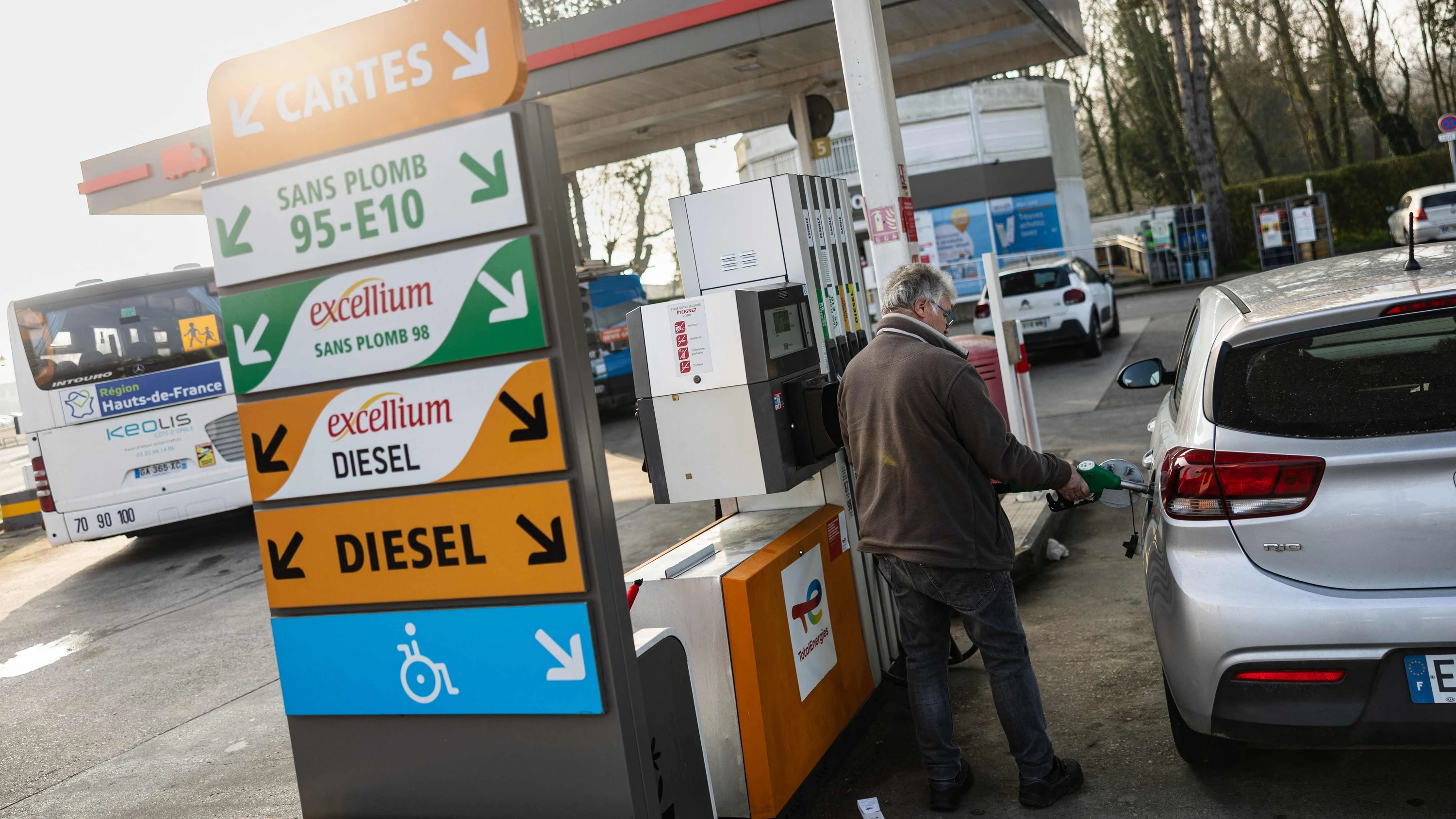 Spritpreisdeckel in Frankreich: Bei 1,99 Euro pro Liter ist Schluss
