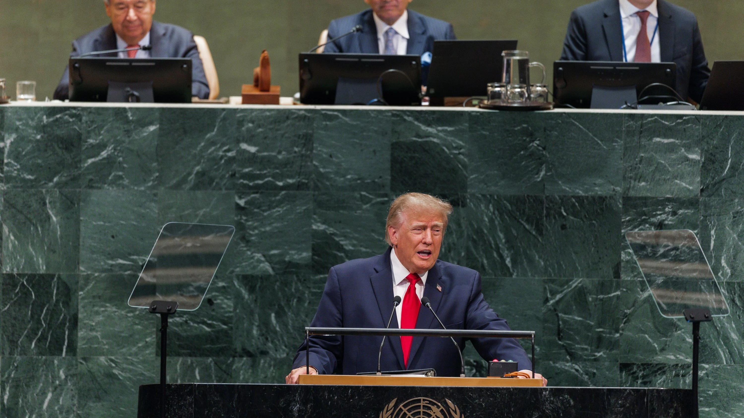 USA unter Trump: Trump verspricht vor UN fallende Ölpreise