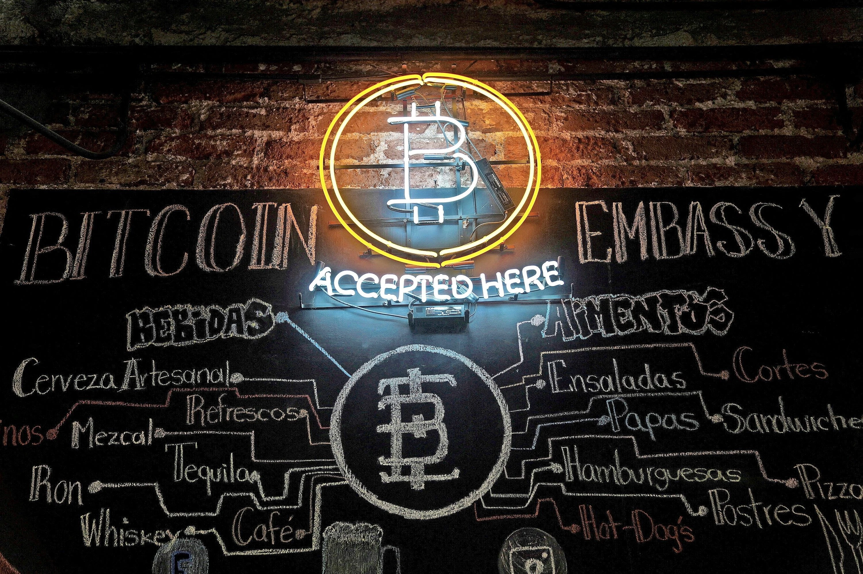 Funktioniert Bitcoin als Zahlungsmittel beim Shopping im Alltag? | FAZ