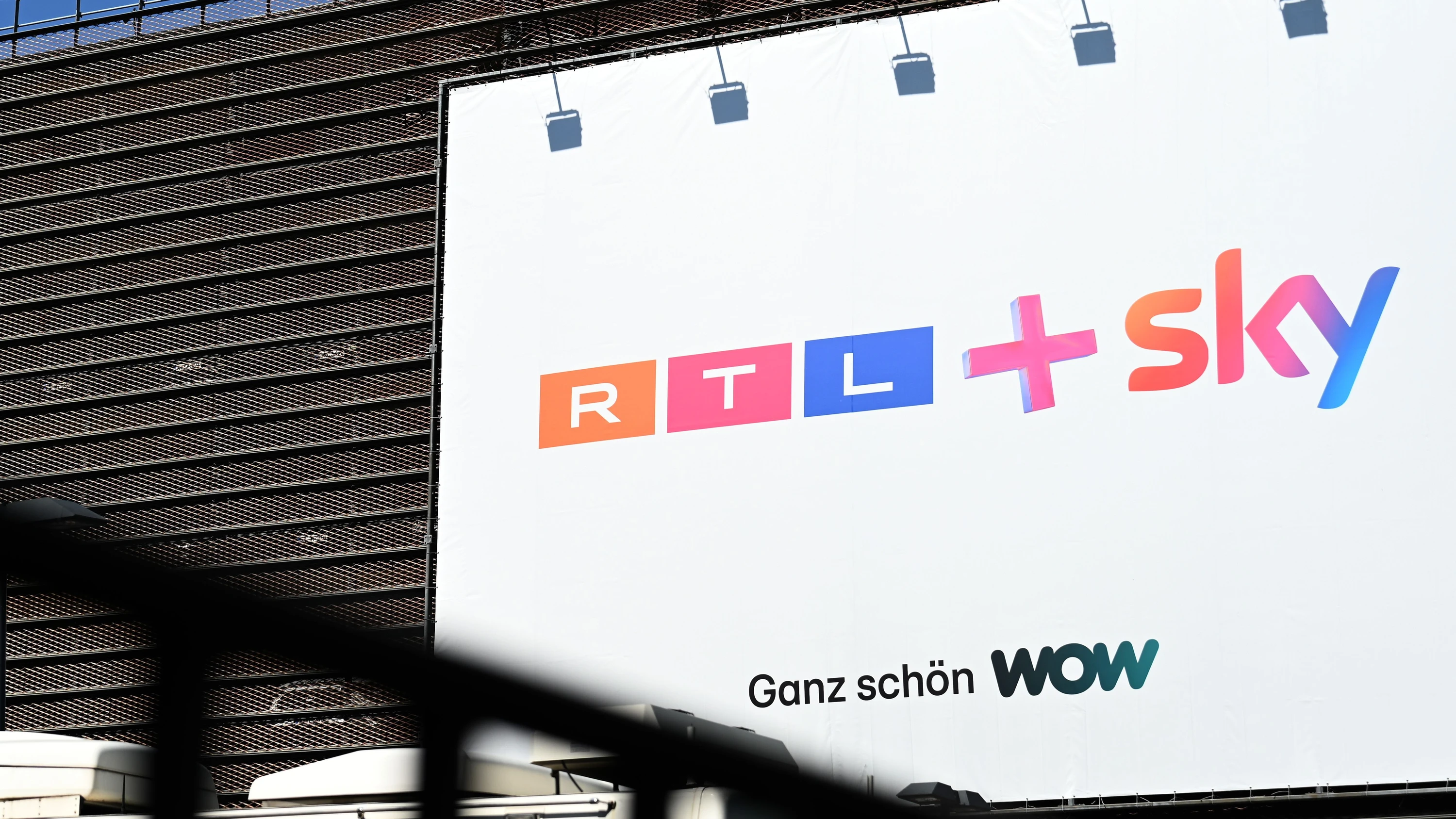 Lage von RTL: Der Sky-Effekt