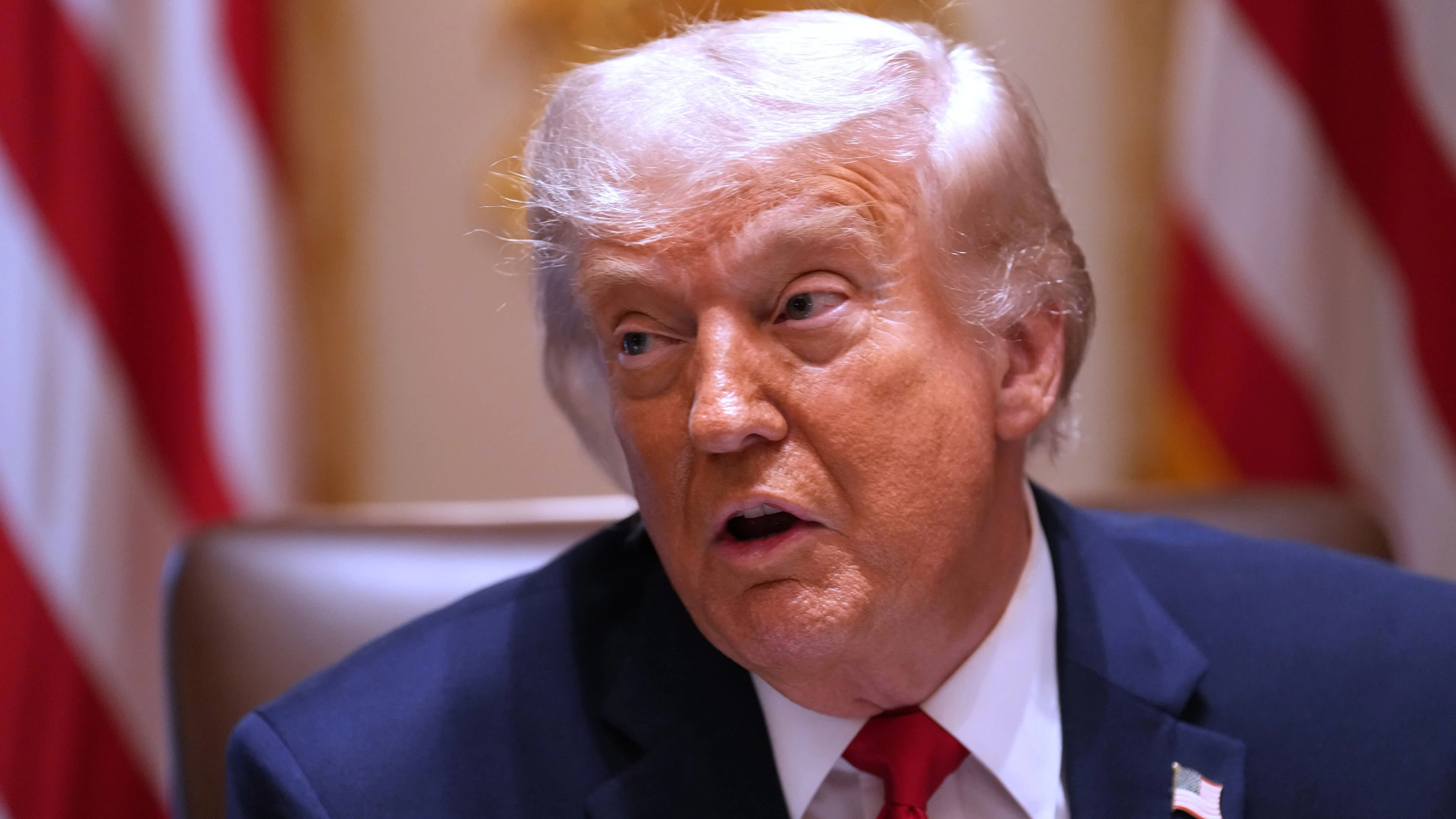 Donald Trump, Präsident der USA, spricht während einer Kabinettssitzung im Weißen Haus. - dpa