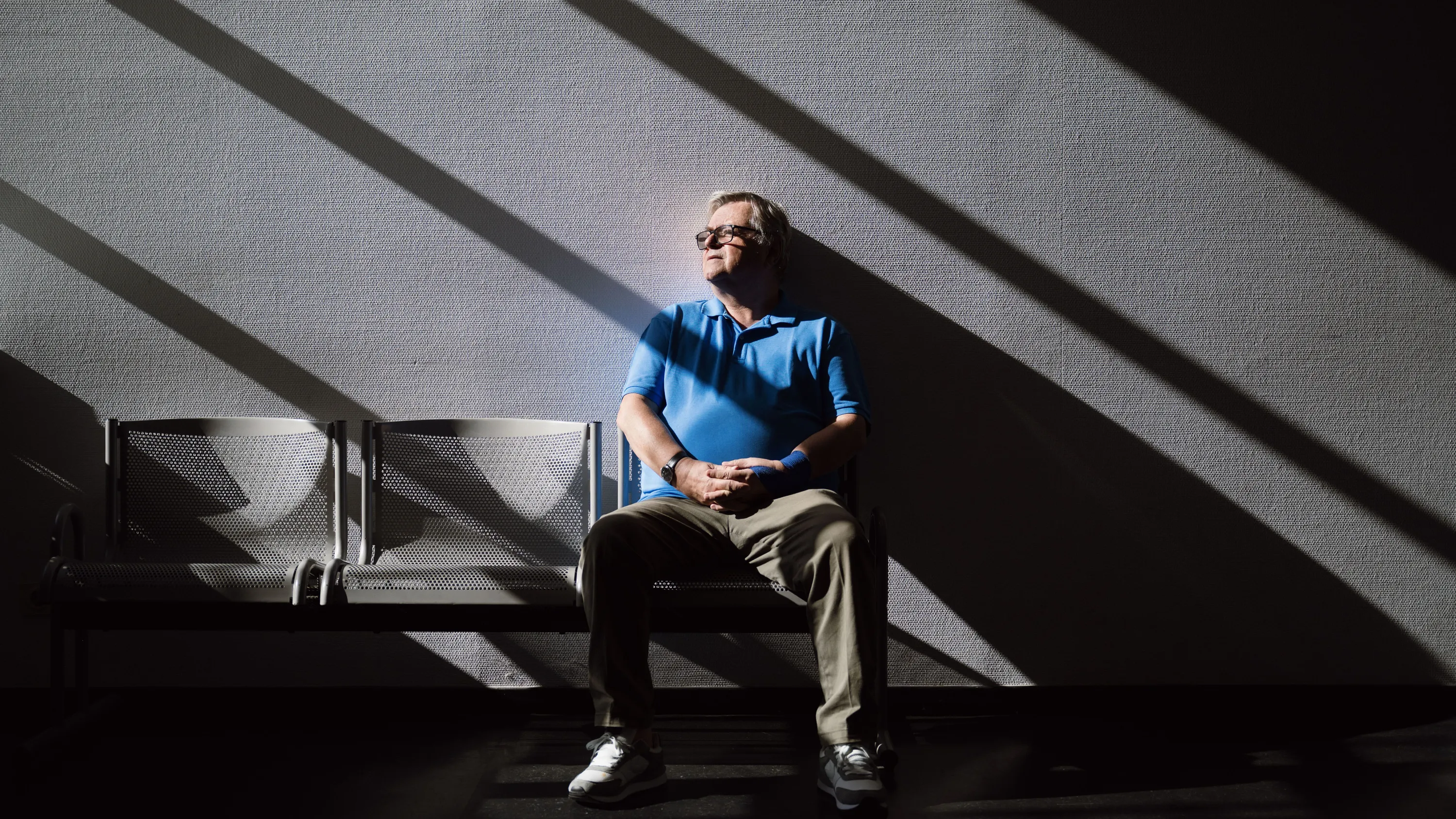 Bernd Loebe, Intendant und Geschäftsführer der Oper Frankfurt, in seinem Haus - Inga Klöber