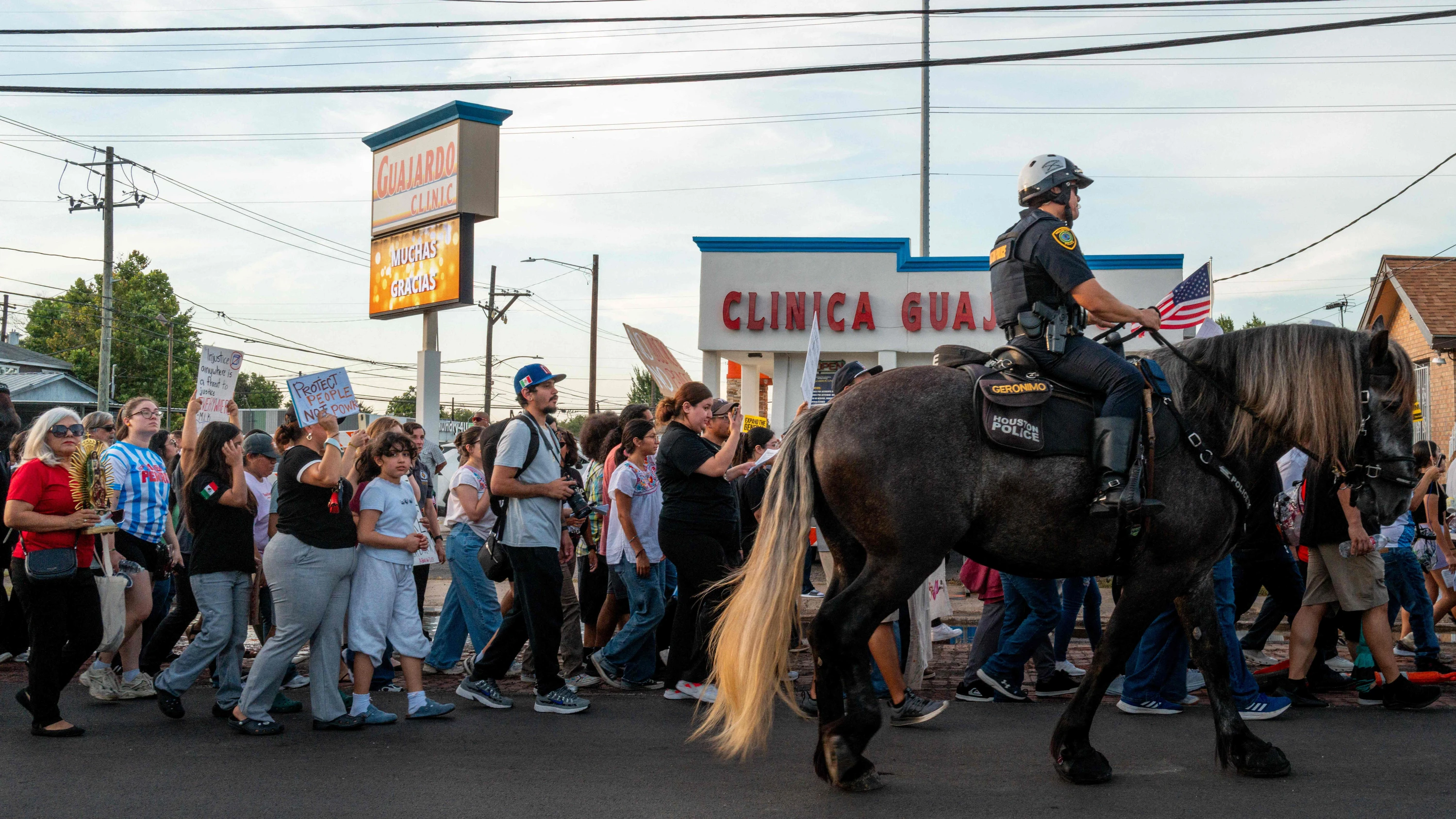 Nach der Tötung des Mexikaners: Demonstranten gingen in Houston auf die Straße - AFP