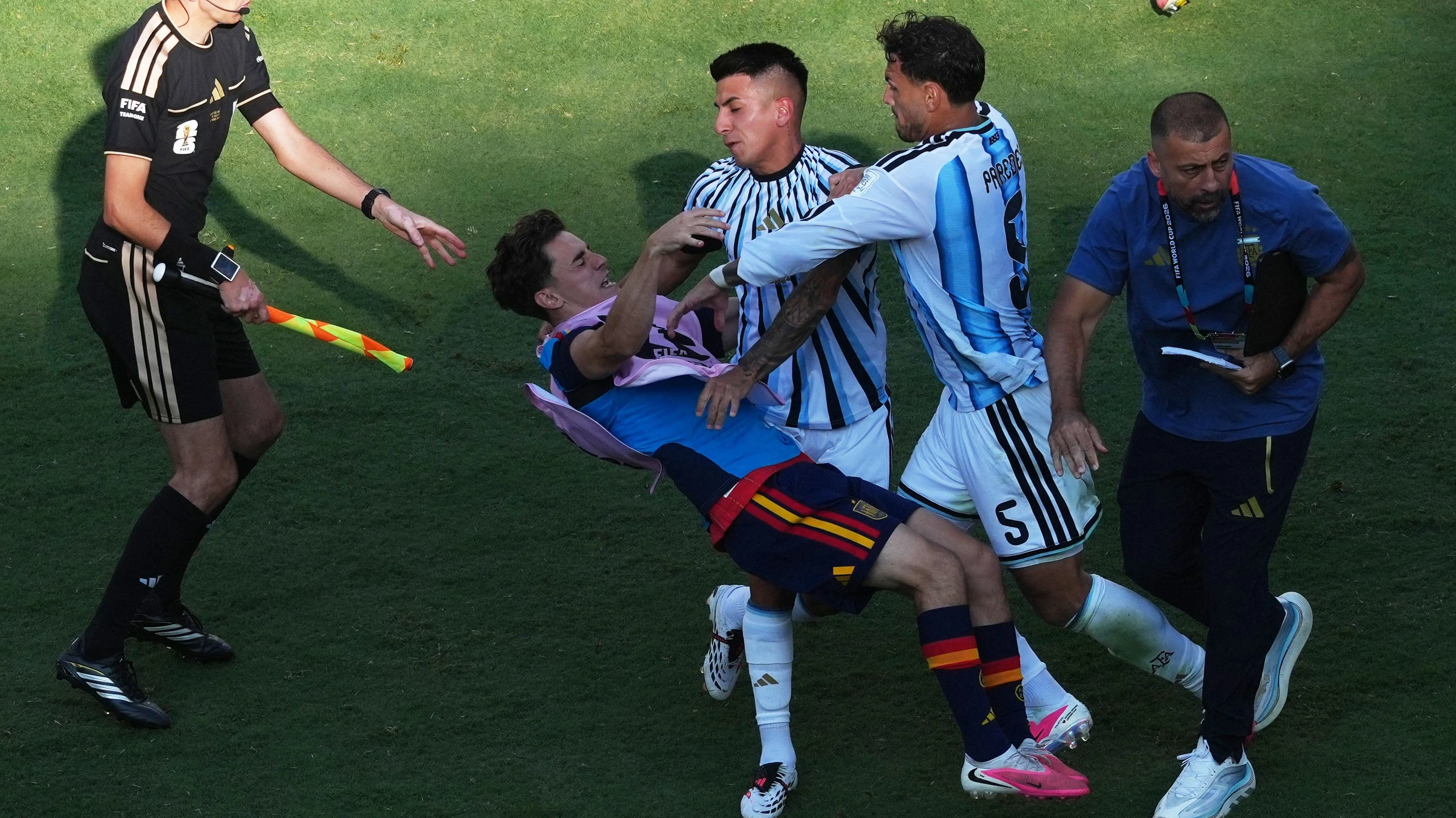Liveblog Fußball-WM 2026: FIFA leitet Untersuchungen gegen Argentinien ein Liveblog Fußball-WM 2026: FIFA leitet Untersuchungen gegen Argentinien ein