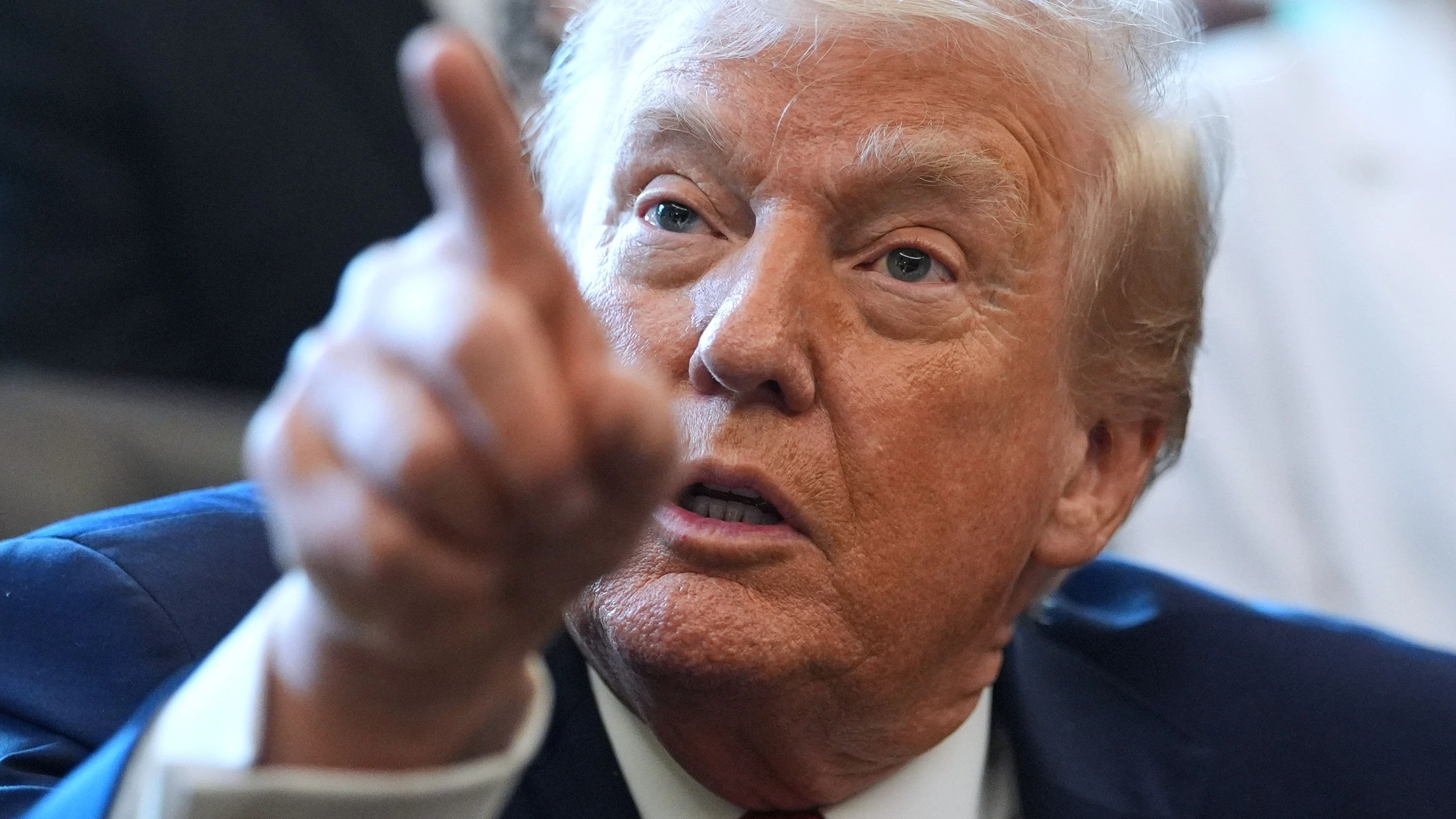 Liveblog USA unter Trump: Bericht: Trump will von Staaten eine Milliarde Dollar für Sitz in Friedensrat