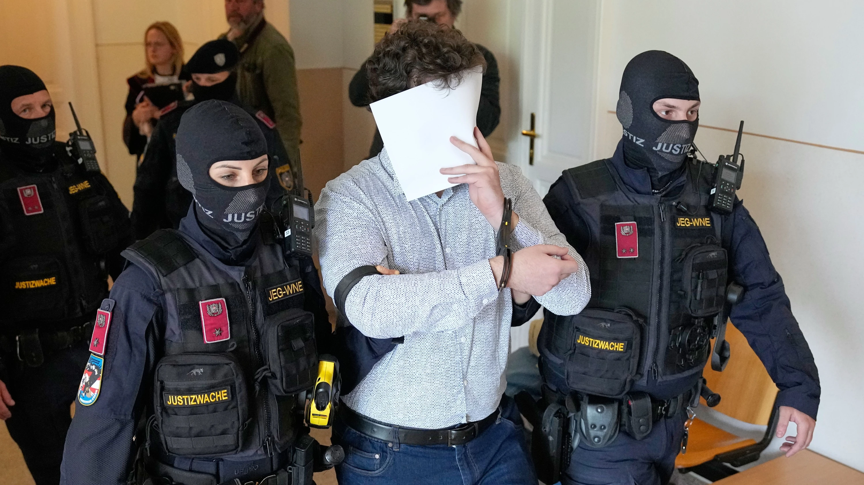 AP Photo/Matthias Schrader - AP Photo/Matthias Schrader