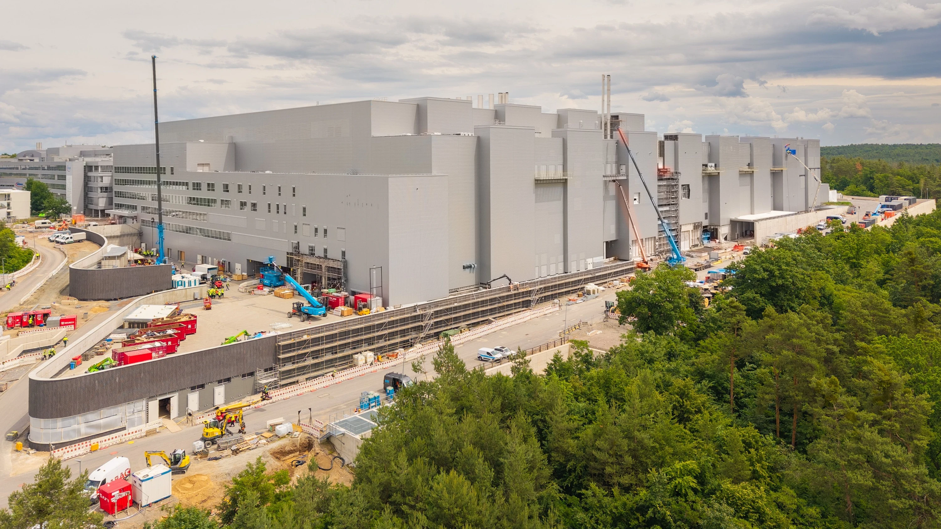 Halbleiter: Eine Fabrik wie eine Festung Halbleiter: Eine Fabrik wie eine Festung