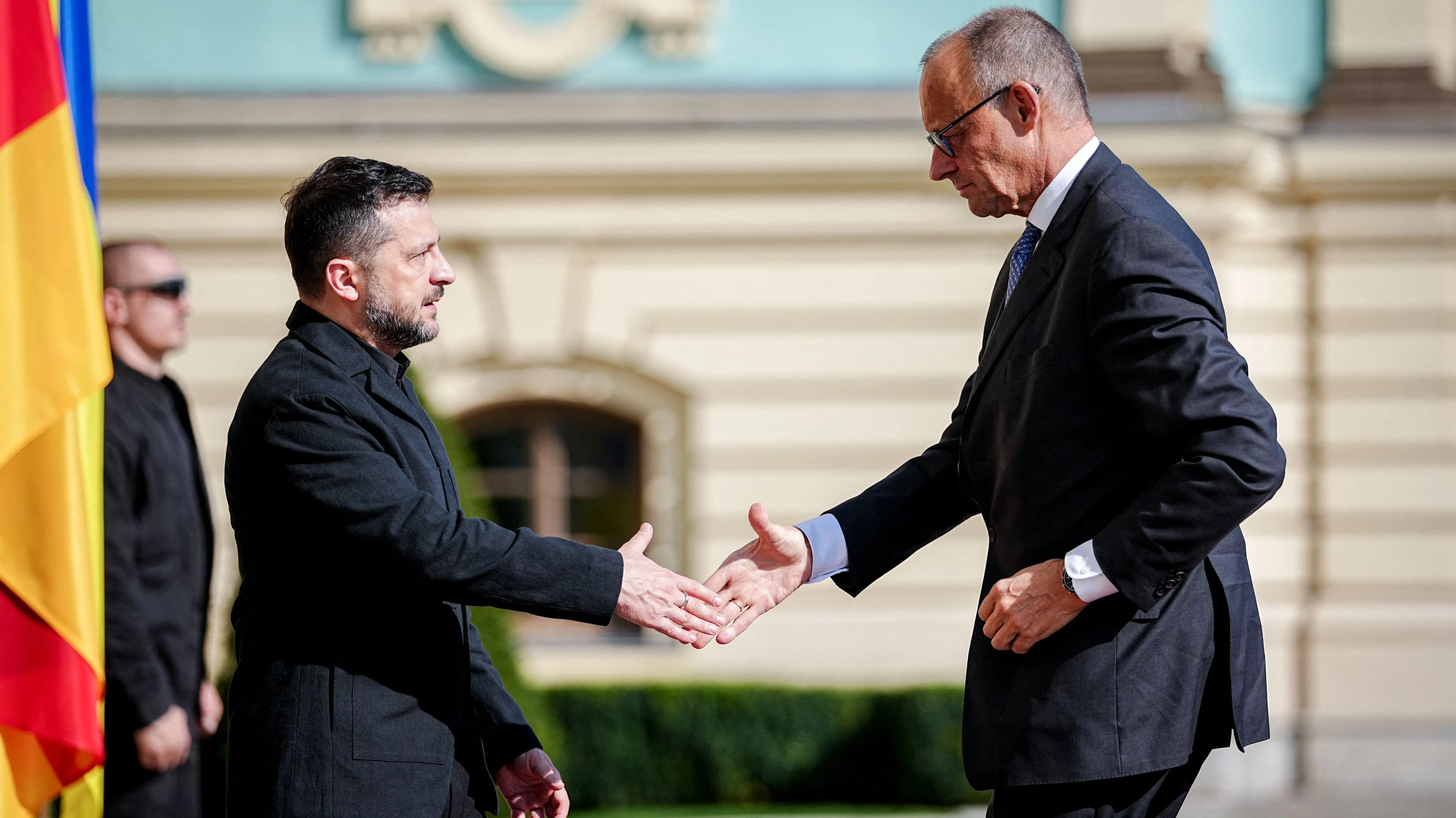 Liveblog Ukrainekrieg: Berlin und Kiew wollen Abfangdrohnen gegen neue russische Drohnen produzieren