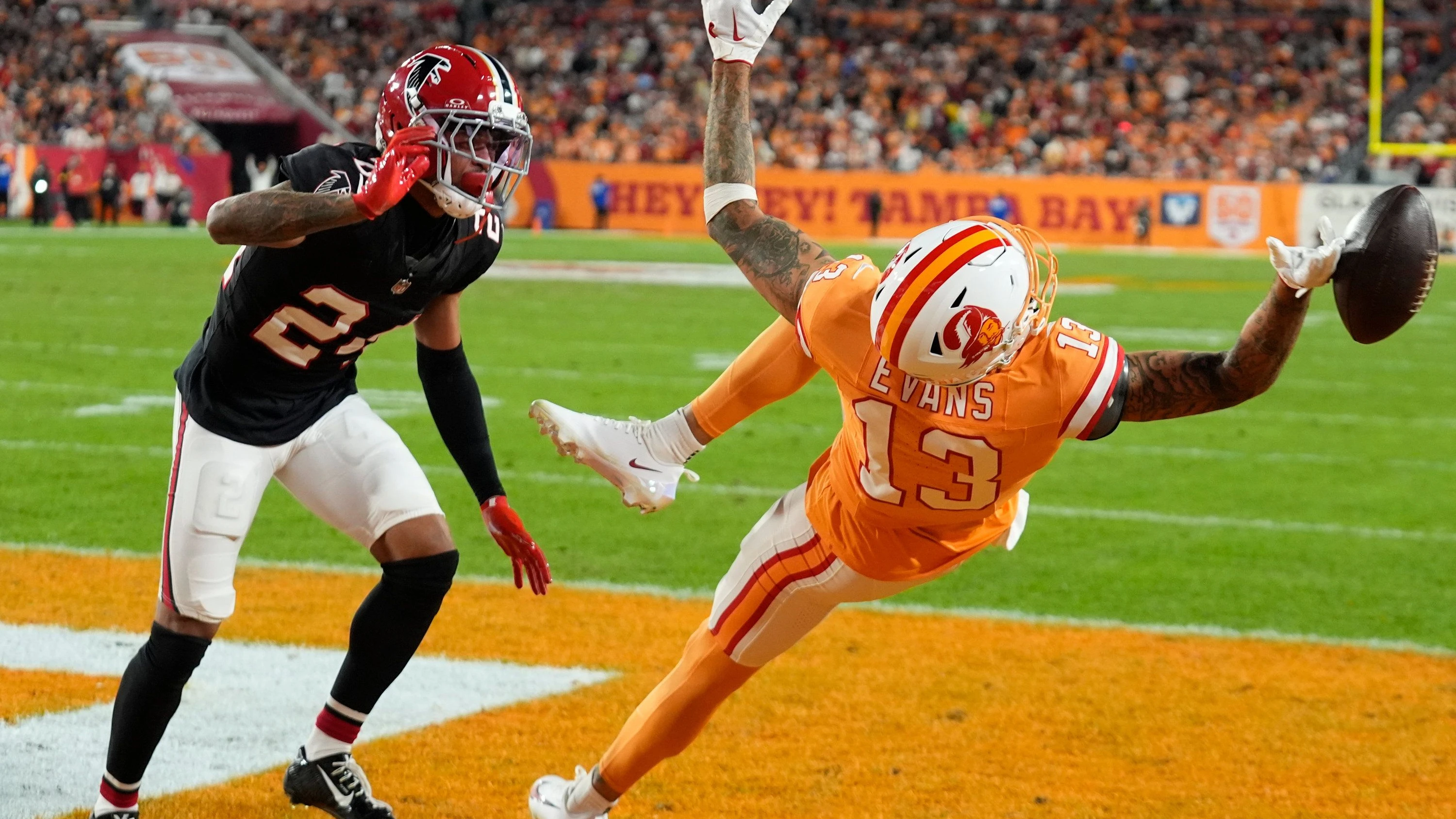 Irres Comeback in NFL: Atlanta Falcons bremsen Tampa im Playoff-Rennen aus