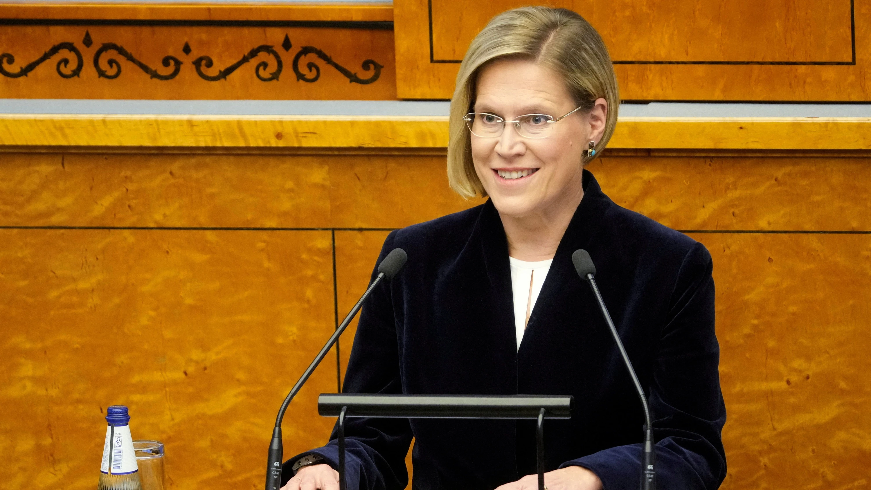 Ülle Madise: Juristin, Humoristin – und bald Präsidentin Ülle Madise: Juristin, Humoristin – und bald Präsidentin
