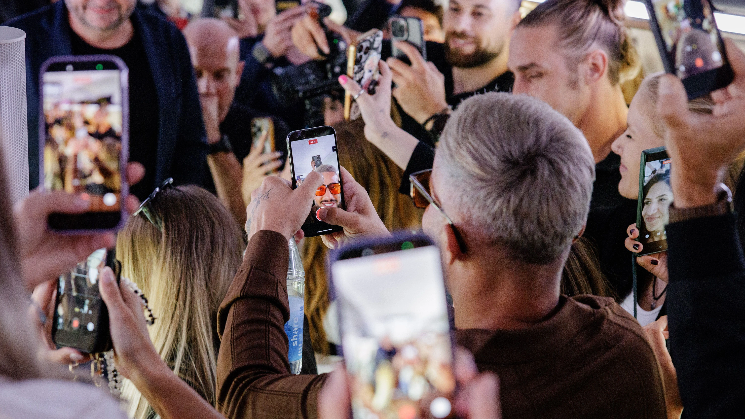 Bild: Aktion Smart Rebels: DJ und Debatte im rollenden Demokratie-ICE