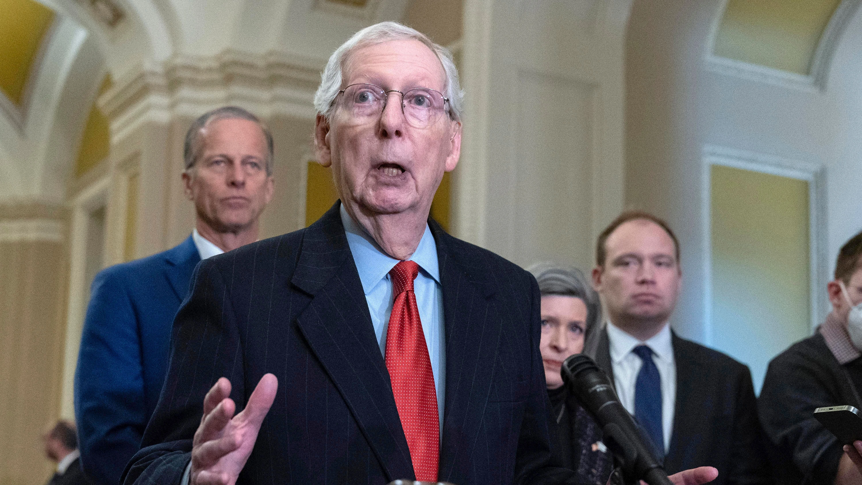 USA unter Trump: Bekannter US-Republikaner McConnell offenbar ins Krankenhaus eingeliefert