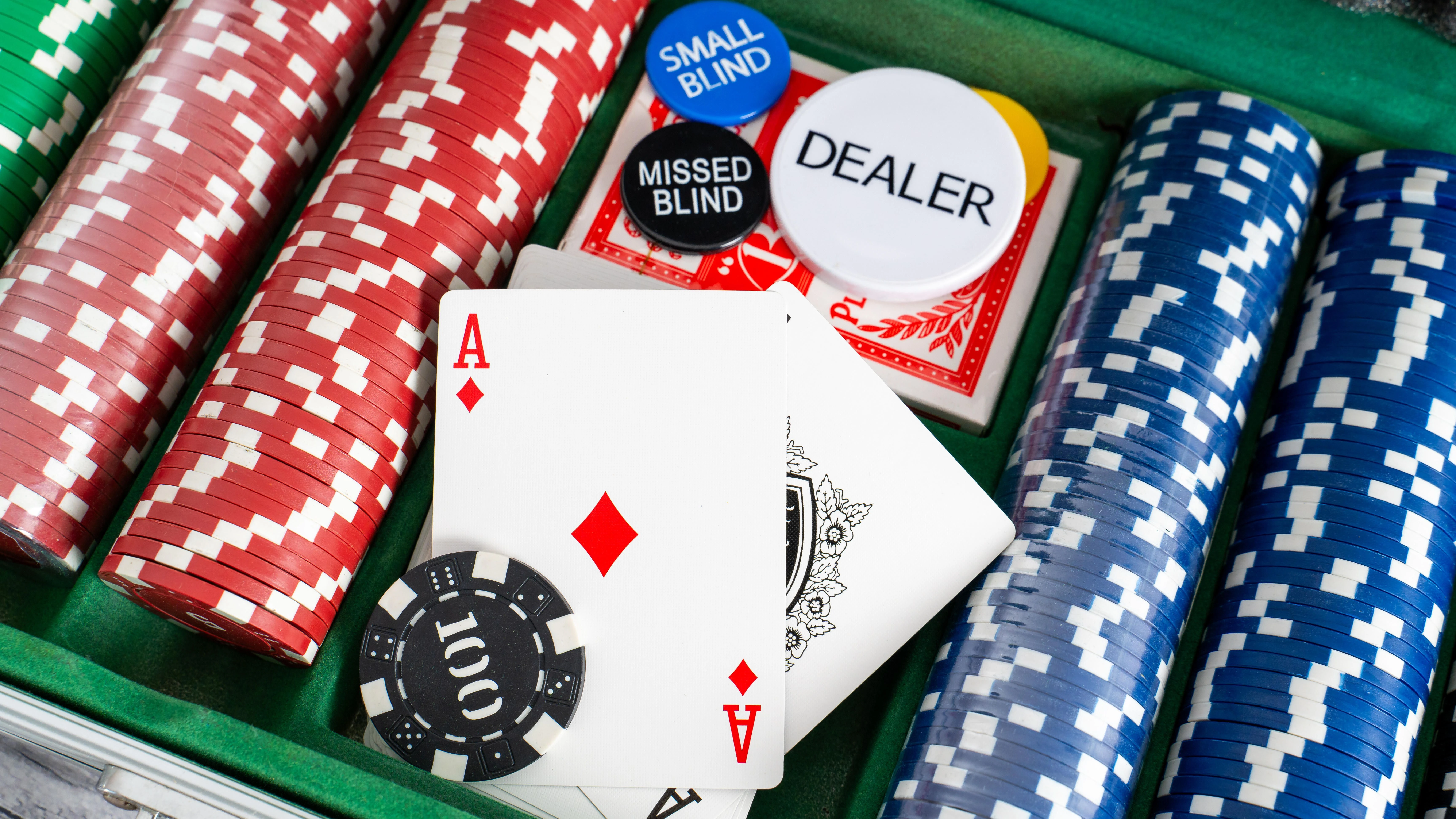 Virtuelles Pokerturnier: Das passiert, wenn die KI zockt