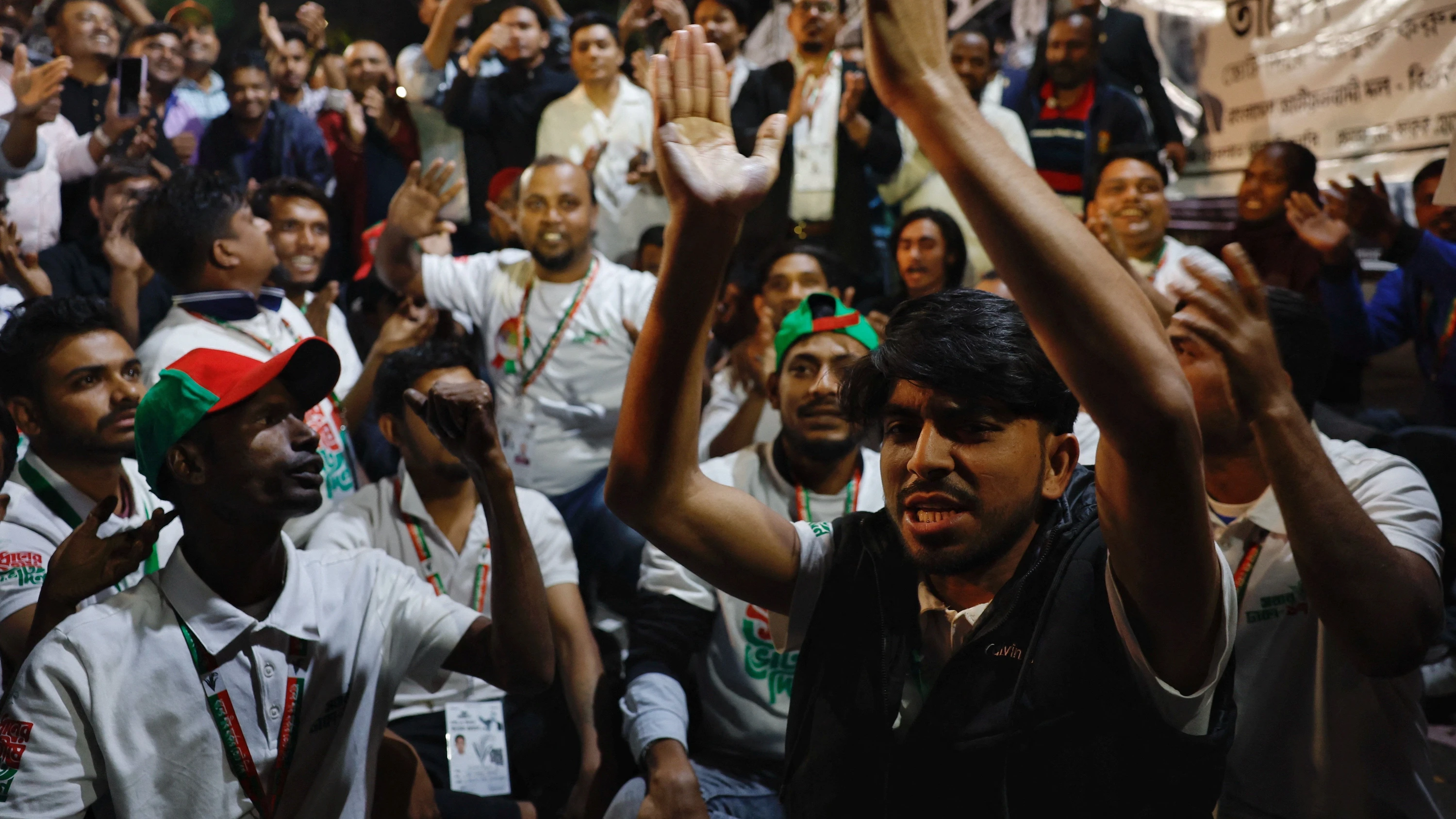 Wahl in Bangladesch: Nationalisten-Partei steht vor  absoluter Mehrheit