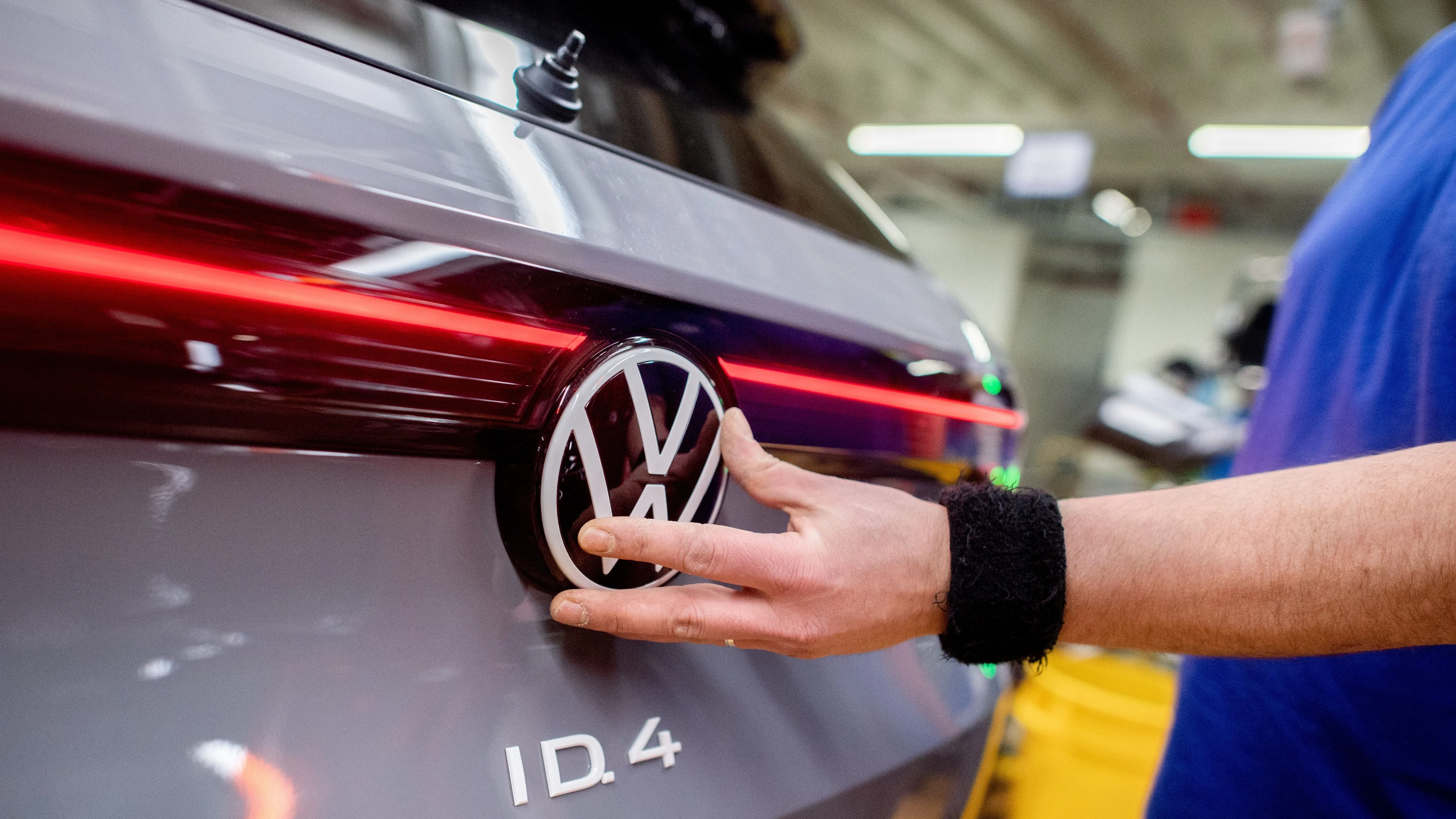 Business-Ticker: Volkswagen stoppt Produktion von Elektroauto ID.4 in den USA