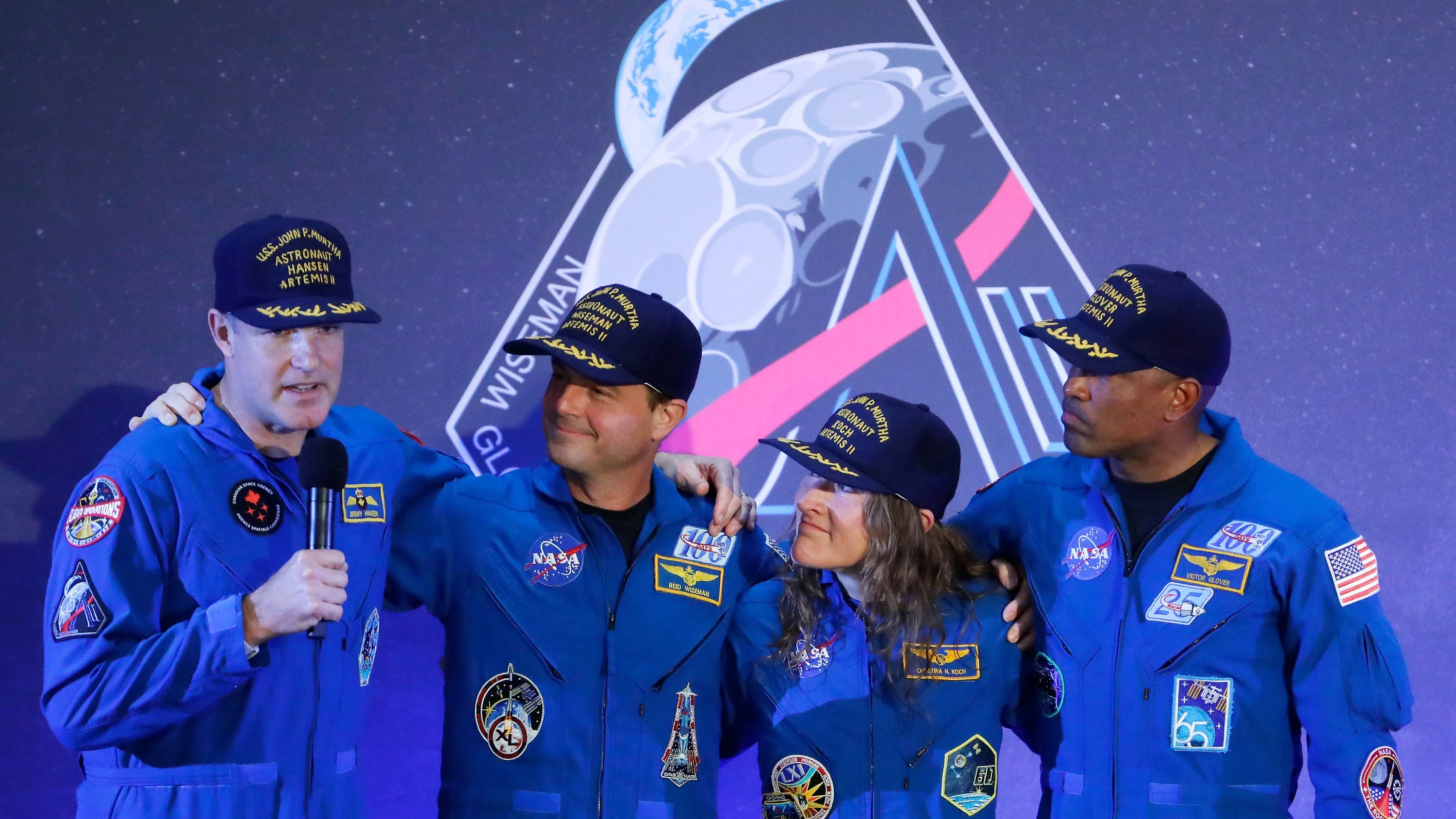 Zehn Tage im All: Mondmissions-Crew nach Rückkehr zur Erde gefeiert