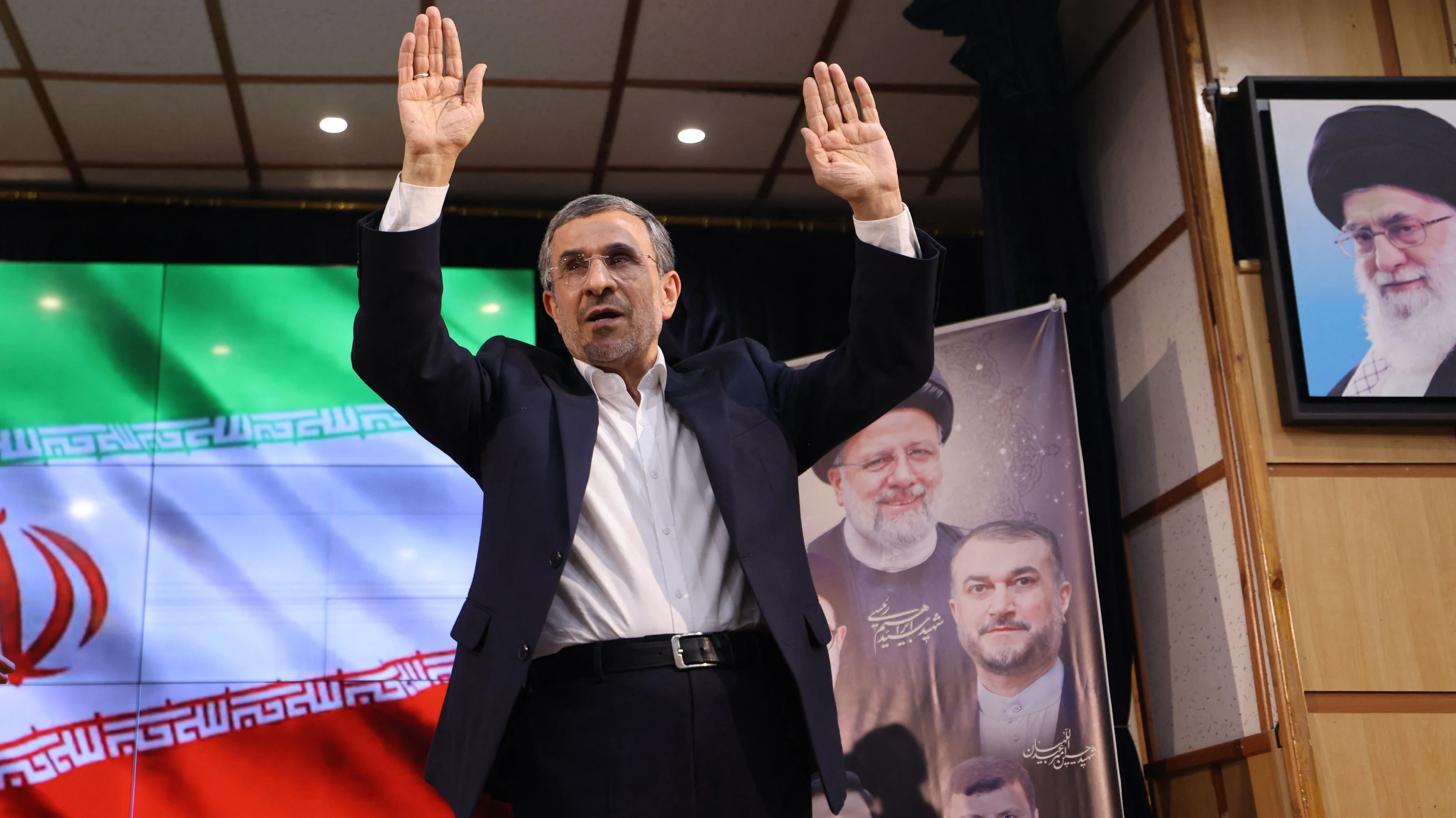 Pläne für Regimewechsel: Wollte Israel einem Holocaust-Leugner in Iran zur Macht verhelfen? Pläne für Regimewechsel: Wollte Israel einem Holocaust-Leugner in Iran zur Macht verhelfen?