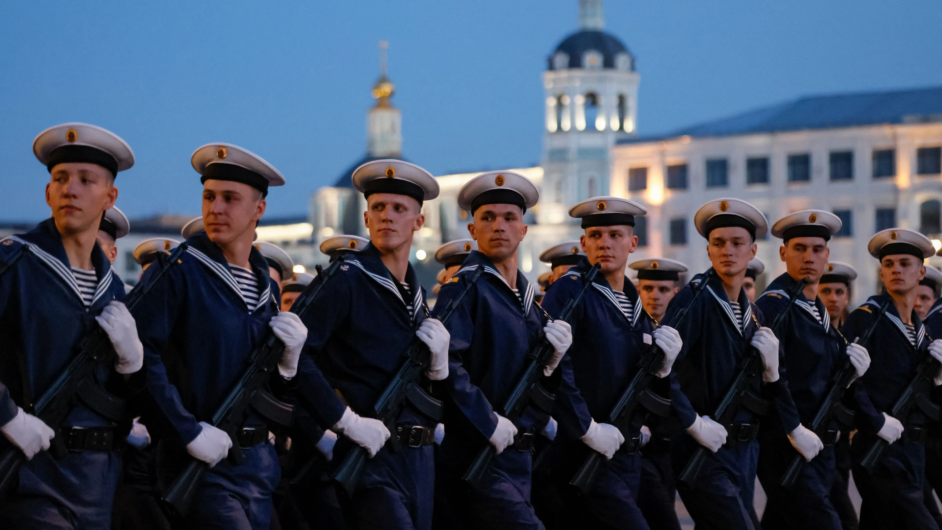 Bild: Russland vor dem 9. Mai: Risse in Putins Stabilitätsversprechen