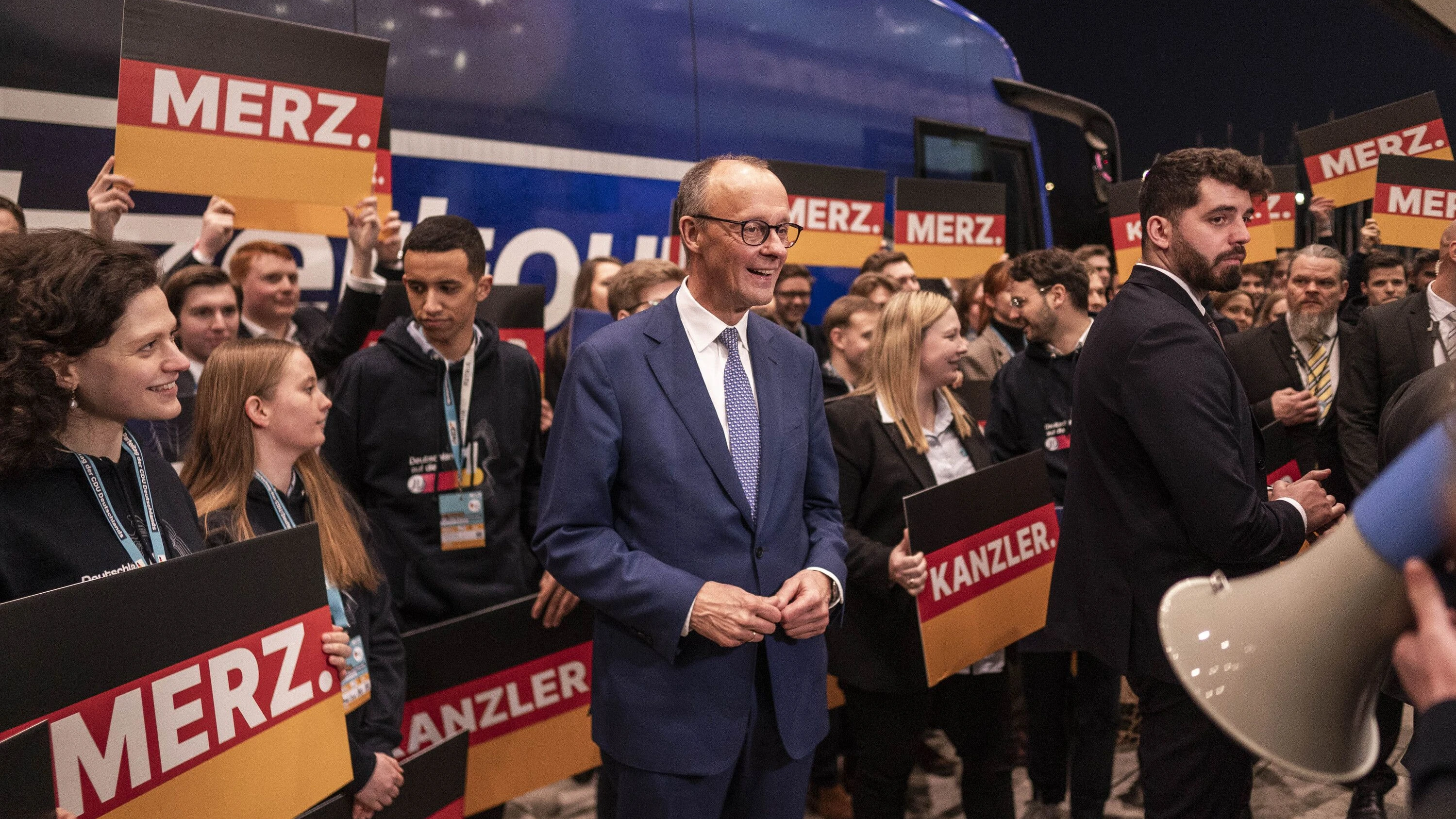 CDU-Parteitag: Wie geschlossen steht die Mannschaft hinter ihrem Kapitän?