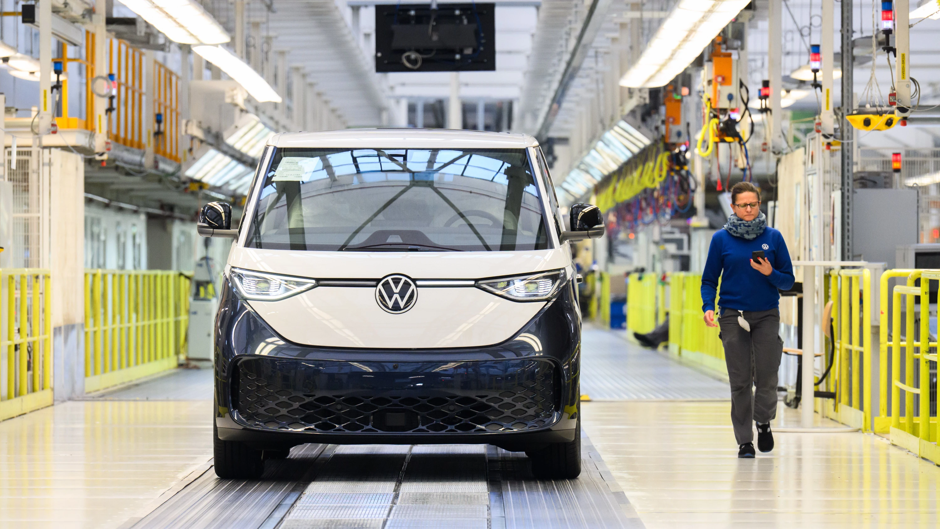 VW in der Krise: Gewinn von Volkswagen halbiert sich beinahe