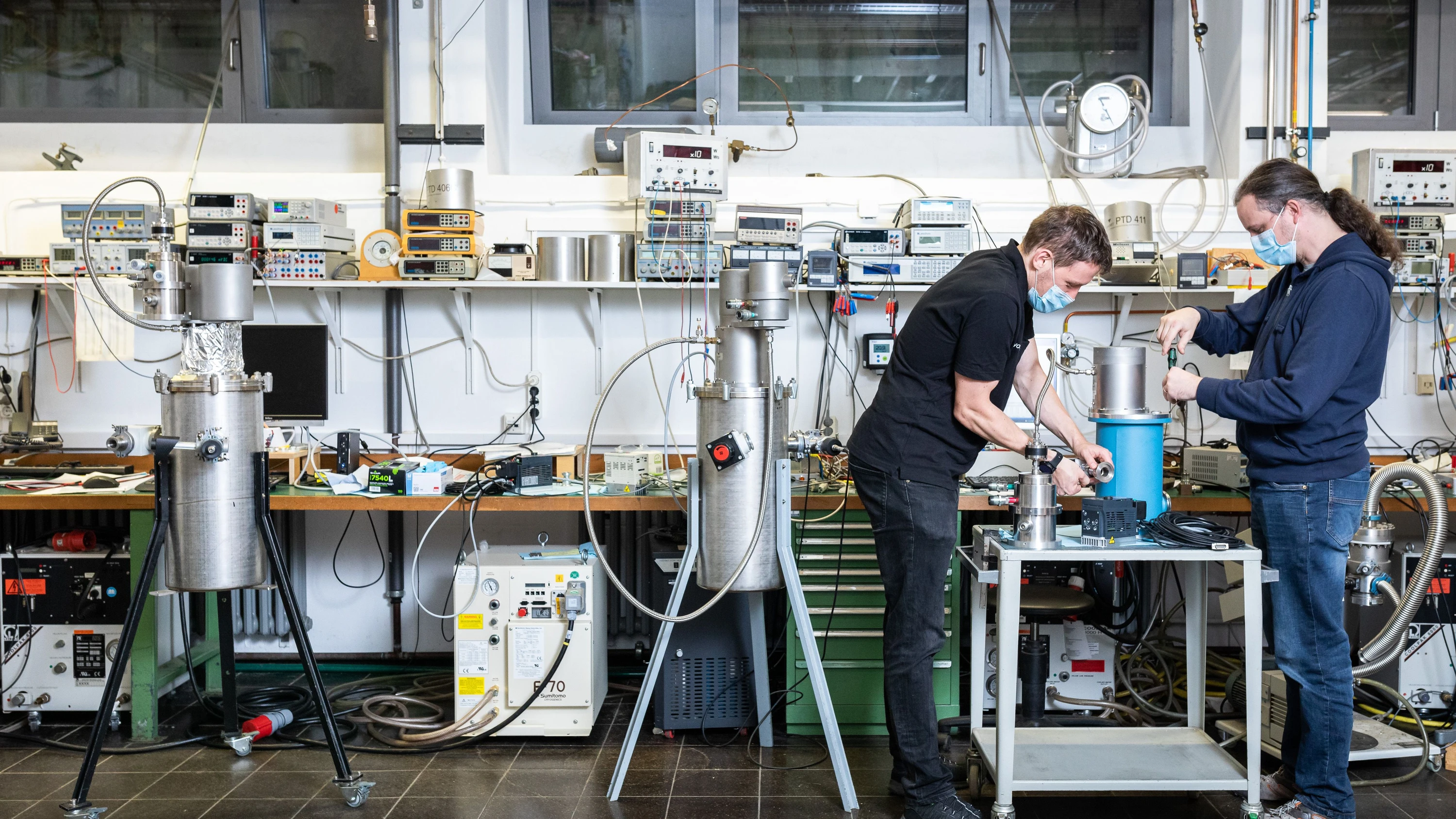 Kabelsalat: Um Technologietransfer kümmert sich zum Beispiel das TransMIT-Zentrum für adaptive Kryotechnik und Sensorik. - Martin Albermann