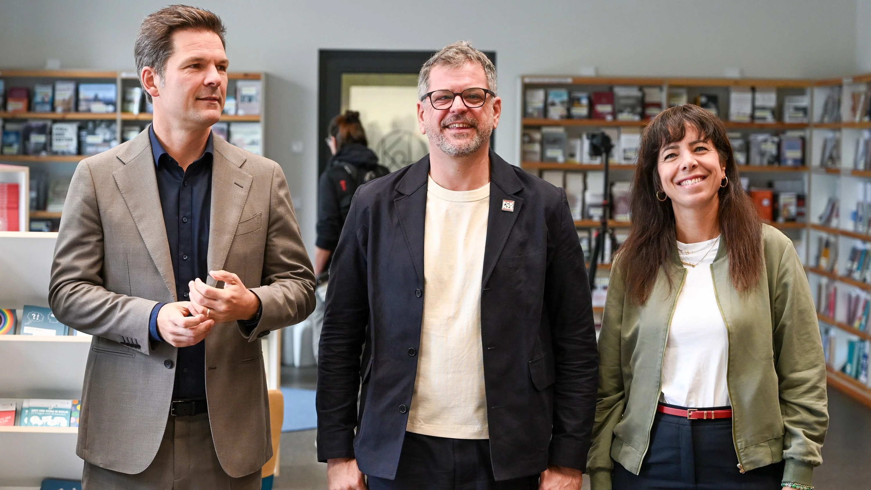 Deutschland-Liveblog: Linke, Grüne und SPD in Berlin treffen sich zu Vorgesprächen Deutschland-Liveblog: Linke, Grüne und SPD in Berlin treffen sich zu Vorgesprächen