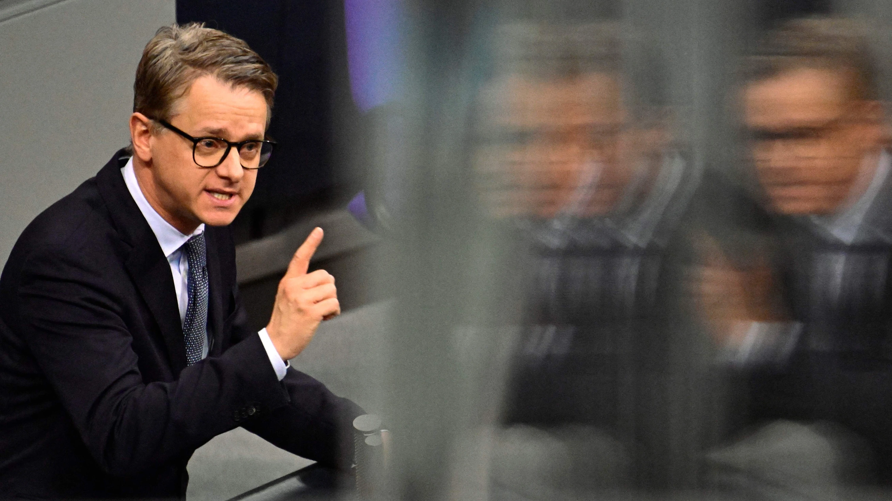 Liveblog Bundespolitik: Renten-Abstimmung: CDU-Generalsekretär Linnemann appelliert an die eigenen Leute