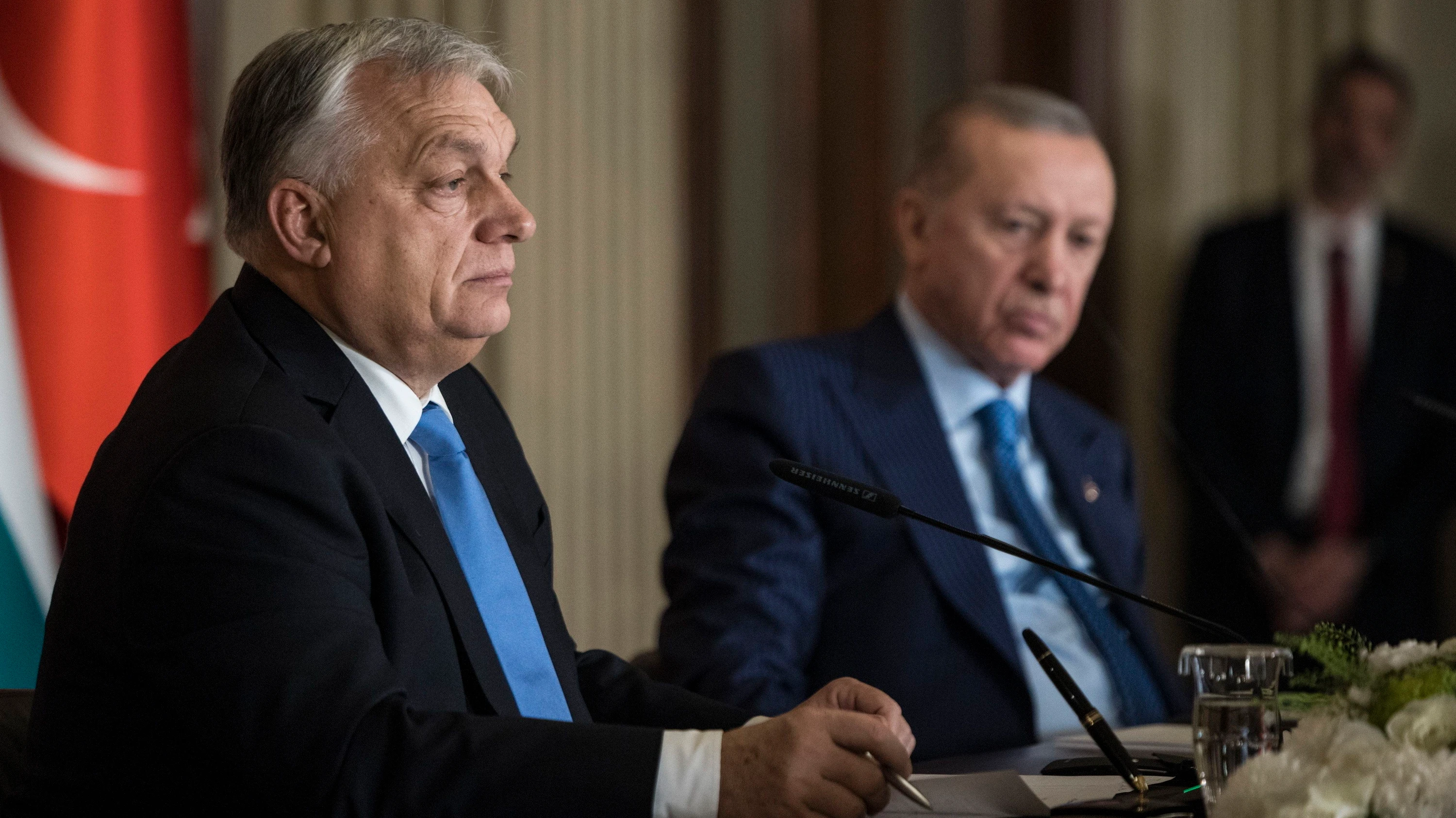 Besuch in Istanbul: Energielieferungen: Orbáns Schulterschluss mit Erdoğan Besuch in Istanbul: Energielieferungen: Orbáns Schulterschluss mit Erdoğan