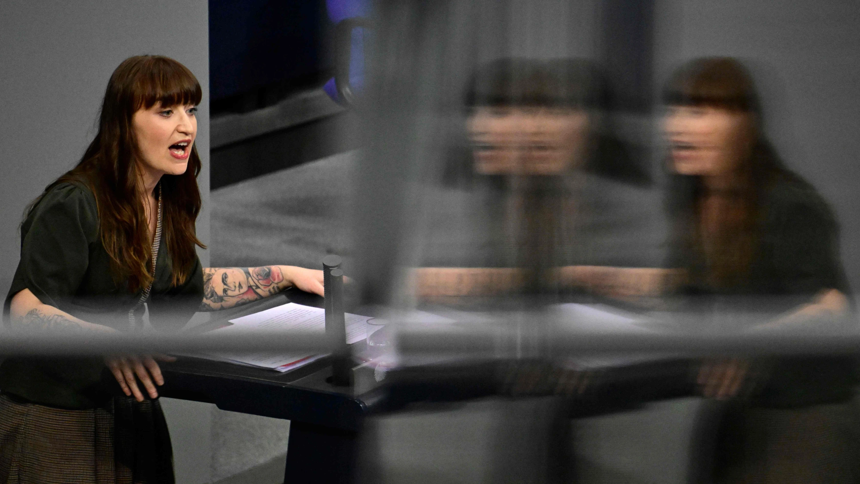 „belastet mich massiv“: Reichinnek spricht über ihre Migräne „belastet mich massiv“: Reichinnek spricht über ihre Migräne