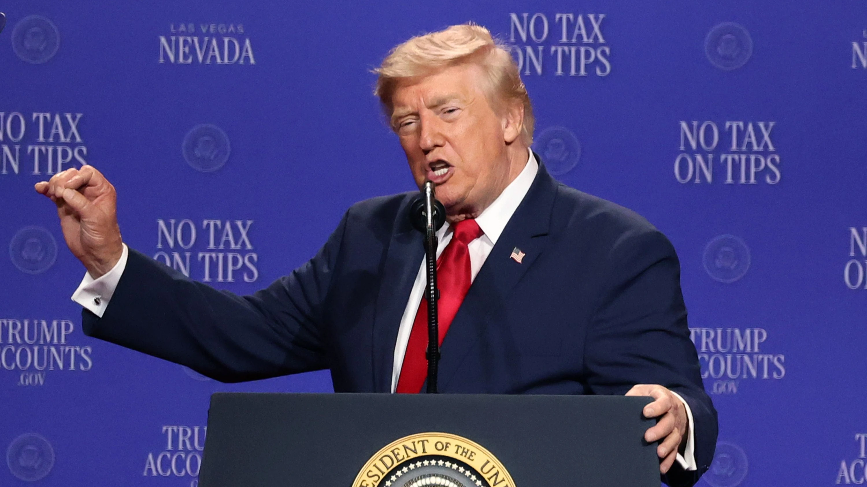 USA unter Trump: Trump droht nach Berichten über Raketenmangel mit langen Haftstrafen USA unter Trump: Trump droht nach Berichten über Raketenmangel mit langen Haftstrafen