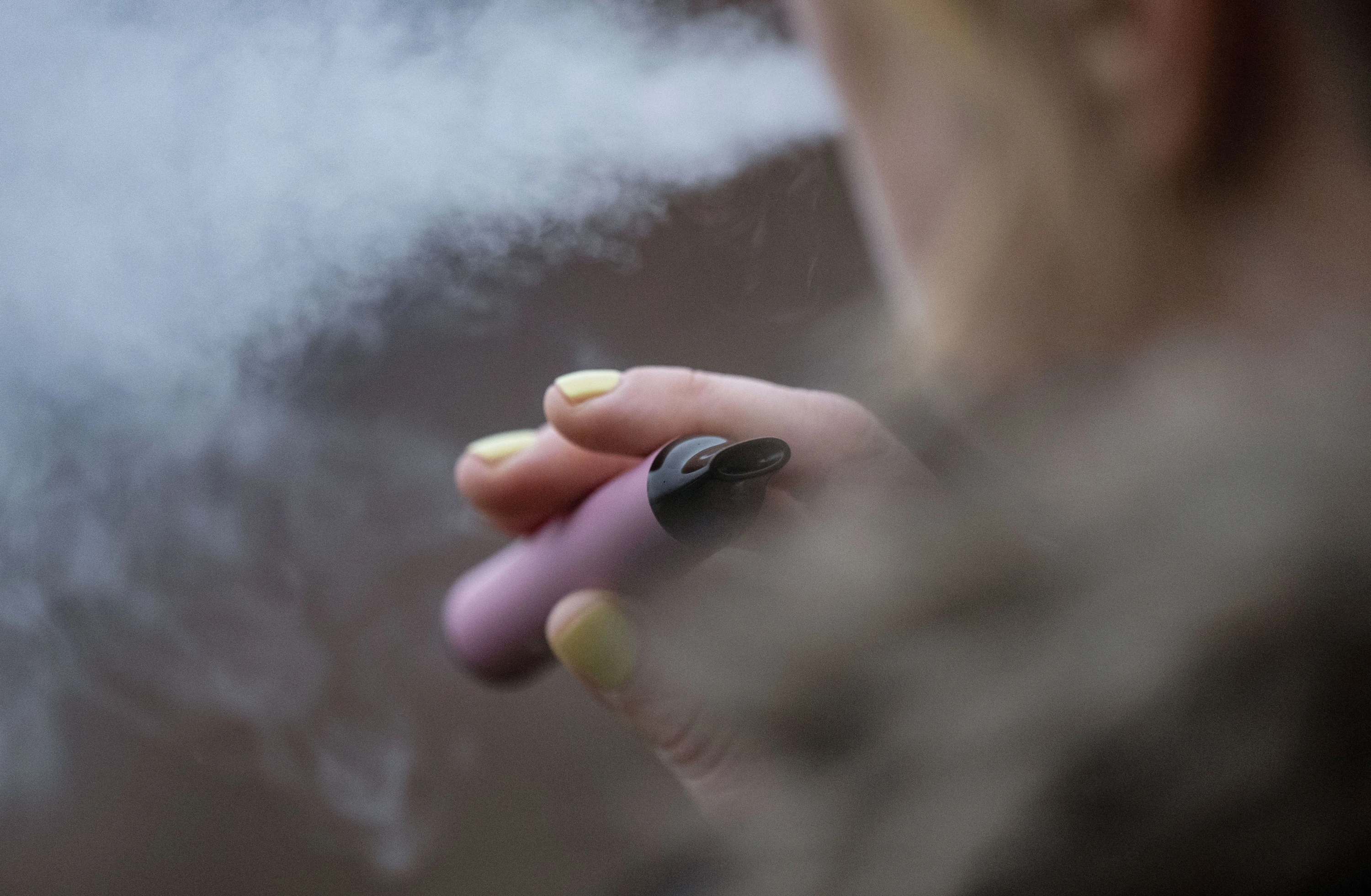elfbar elfa master akku Tote nach Konsum von E-Zigaretten: LKA warnt vor lebensgefährlichen Vapes main image 1