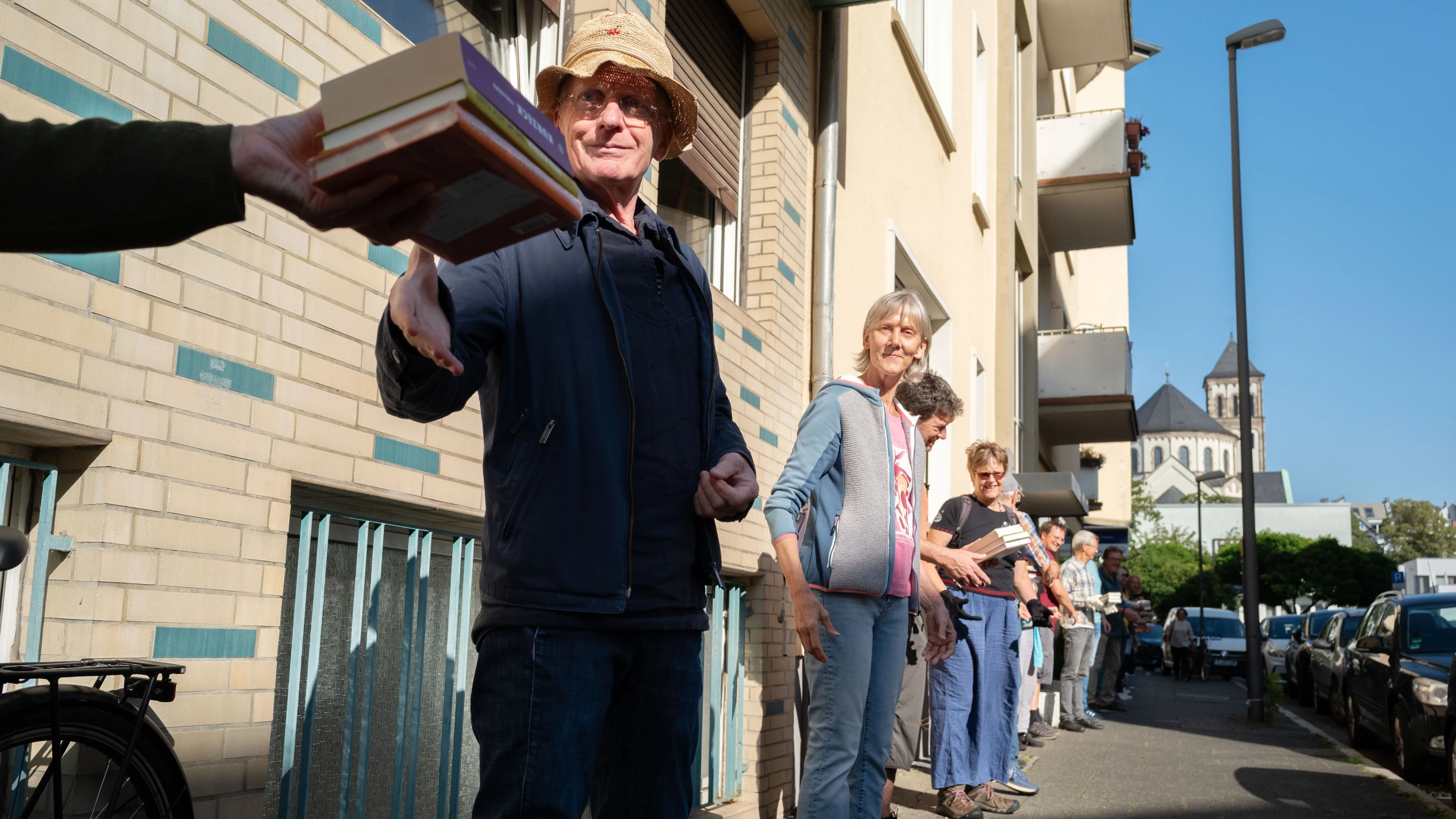 Nach Weimers Preis-Eklat: Jetzt interessiert sich auch die AfD für Buchhandlungen Nach Weimers Preis-Eklat: Jetzt interessiert sich auch die AfD für Buchhandlungen