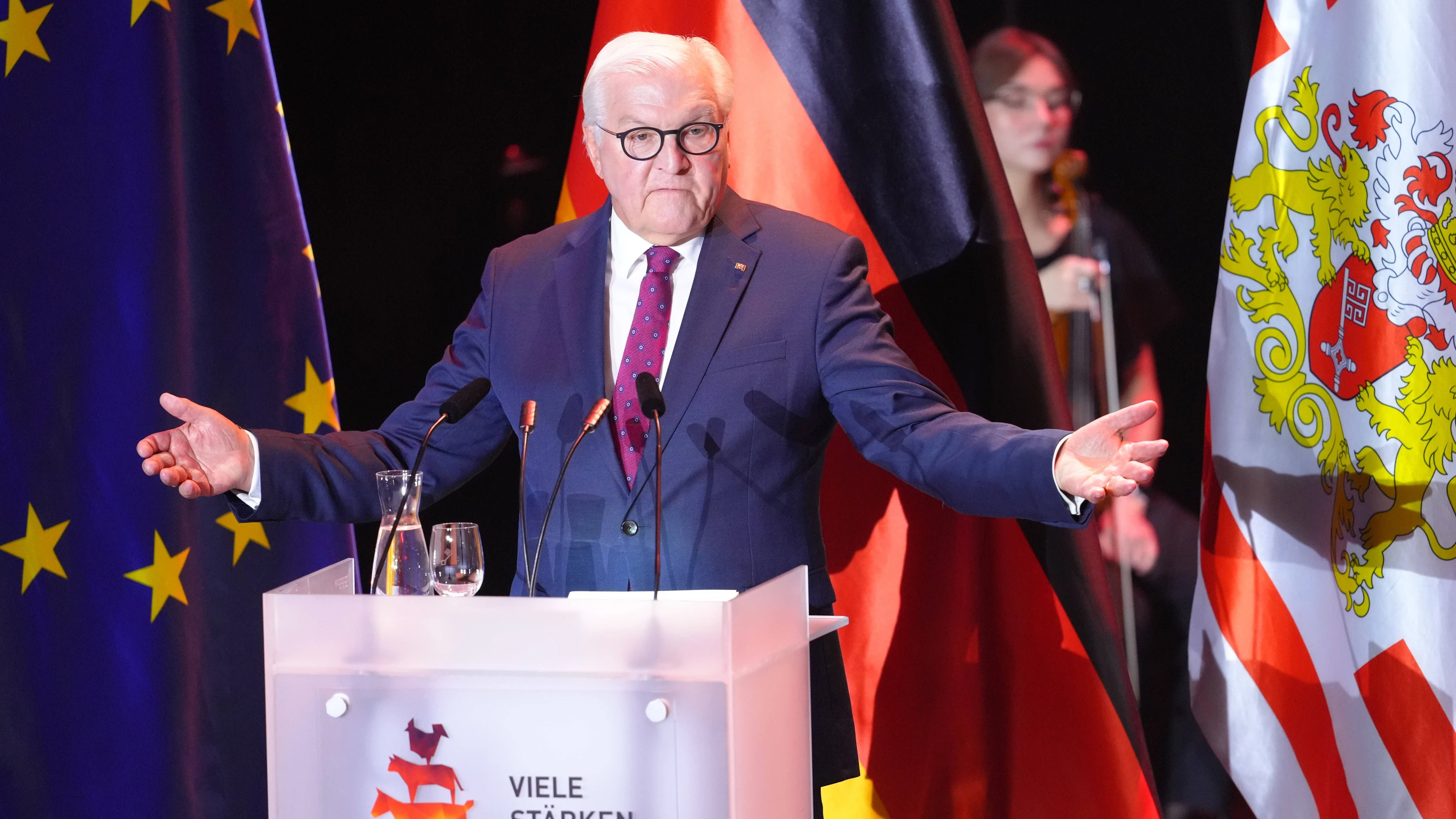 Deutsche Einheit: Steinmeier, die Wessis und die Angst um die Demokratie