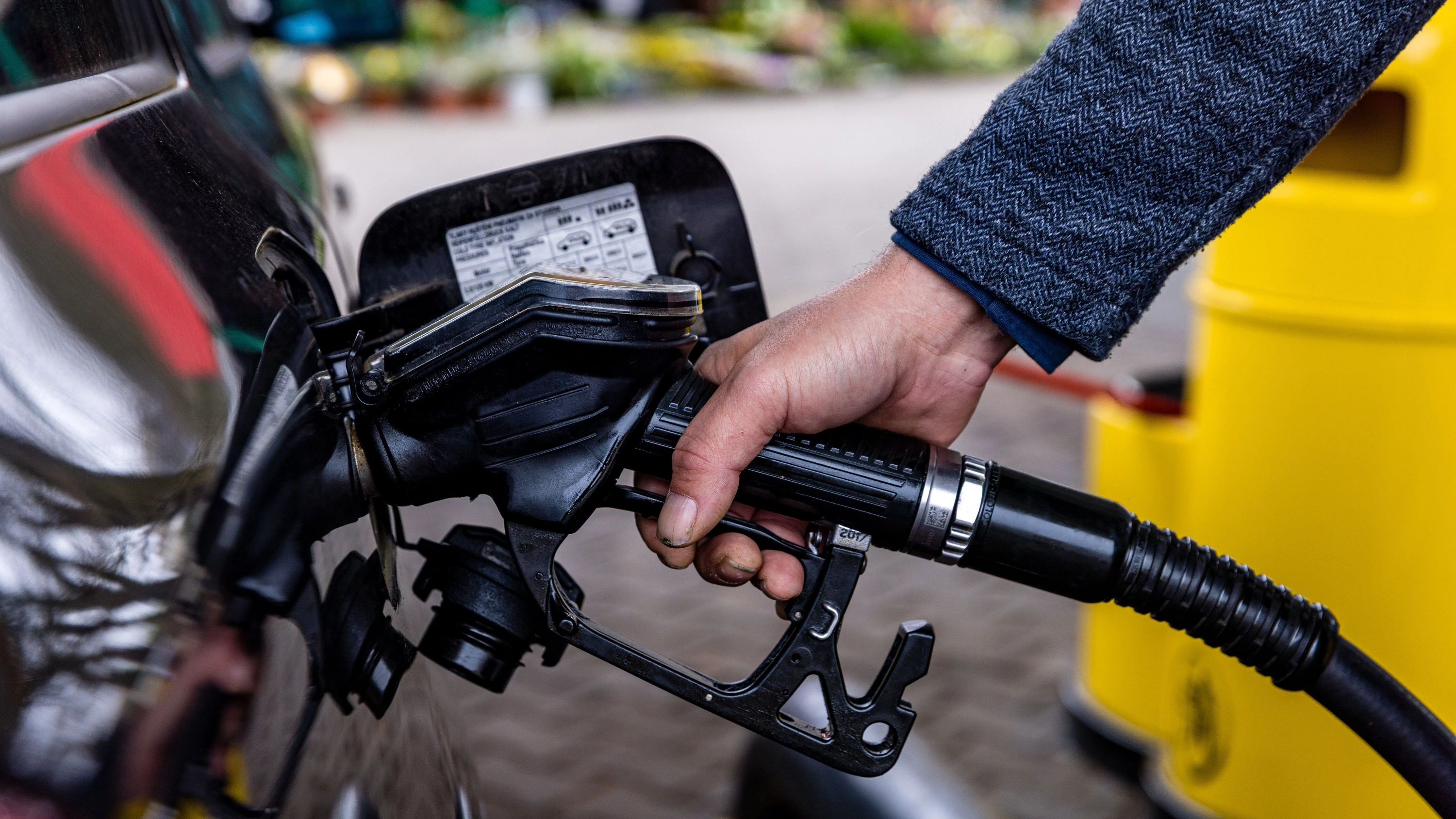 F.A.Z. Frühdenker: Wird Tanken jetzt wirklich billiger? F.A.Z. Frühdenker: Wird Tanken jetzt wirklich billiger?