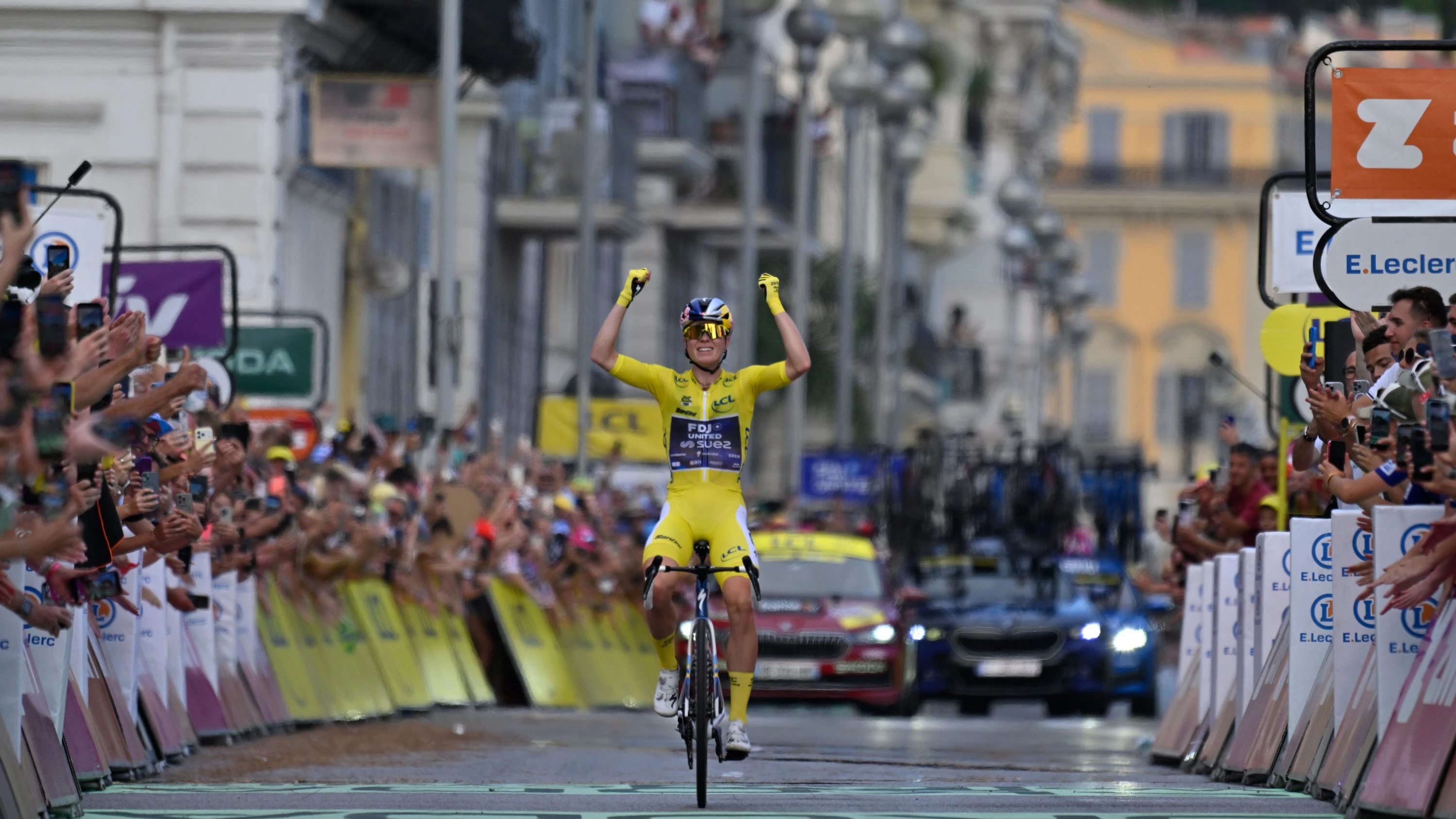 Ihr nächster großer Sieg: Demi Vollering triumphiert in Nizza. - AP Photo/Philippe Magoni