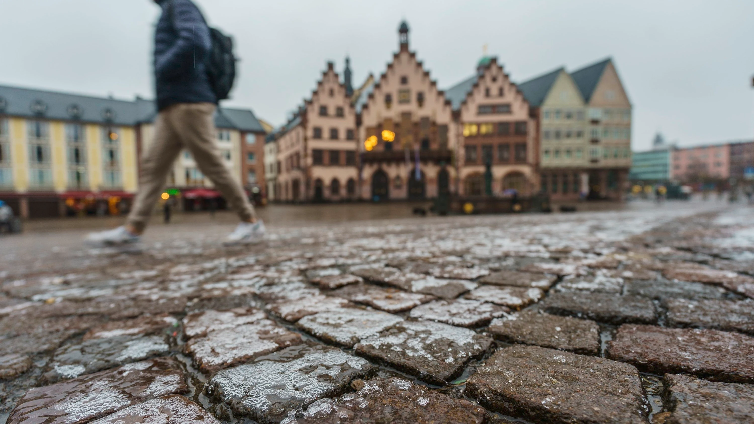 Rhein-Main-Liveblog: Glatteis: Wetterdienst warnt vor Gefahren in Hessen